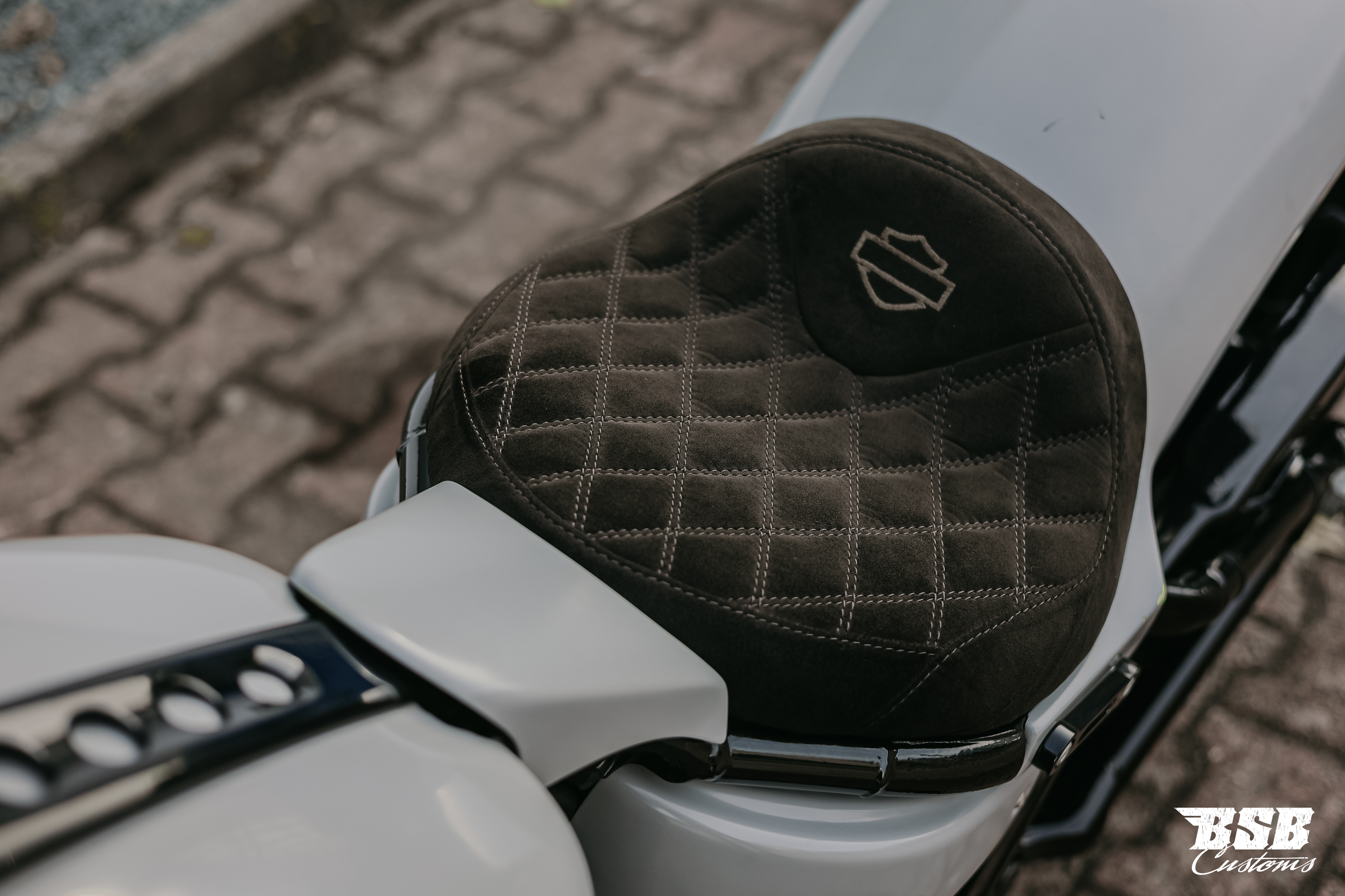 2018 Harley Davidson FAT BOY 107 CUI mit Umbau // Finanzierung ab 4,99% ohne Anzahlung möglich 