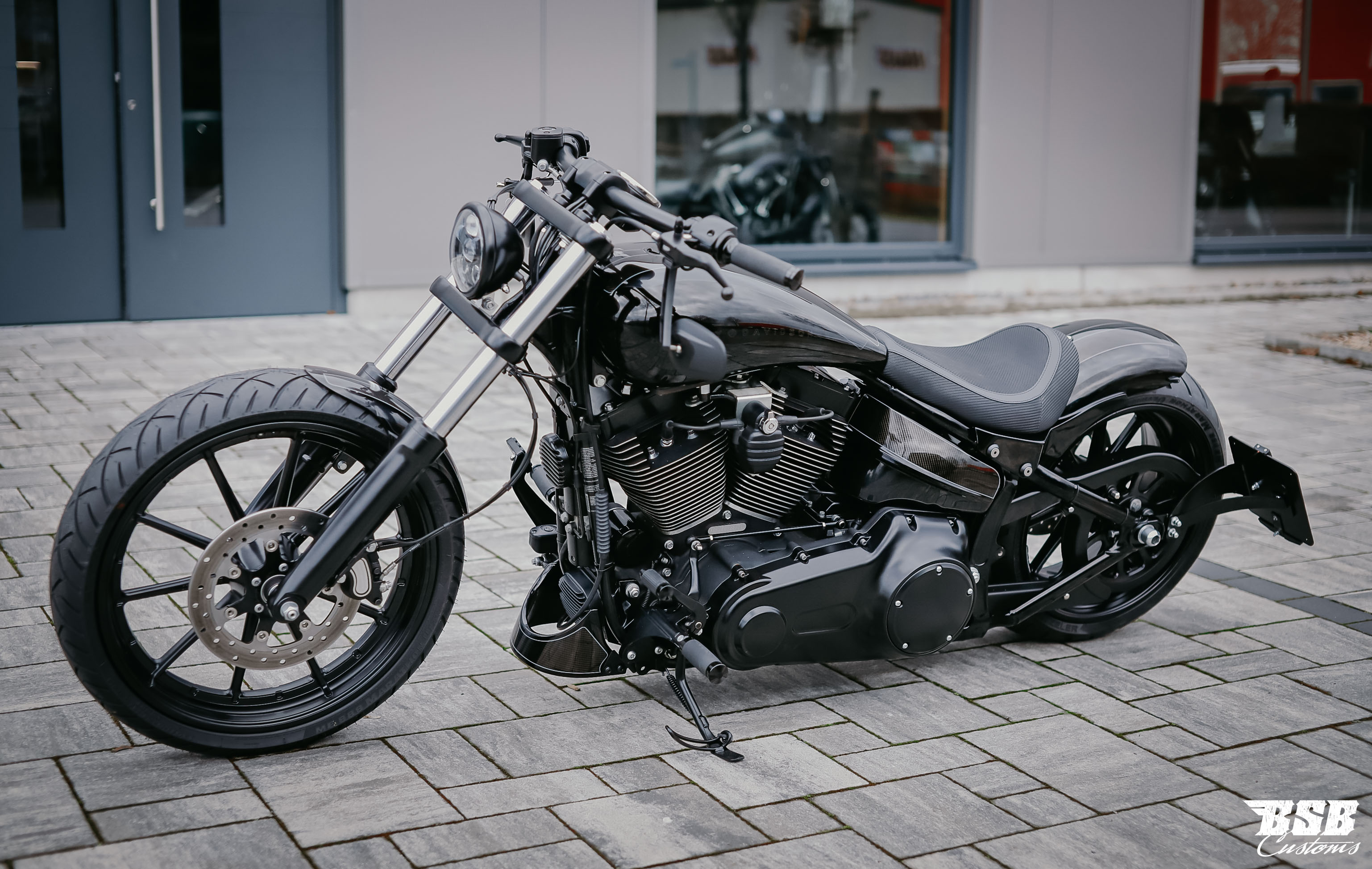 ab 2018 Stahl Heckfender für 240-260 Tyre Harley Davidson BREAKOUT M8 FAT BOY M8 