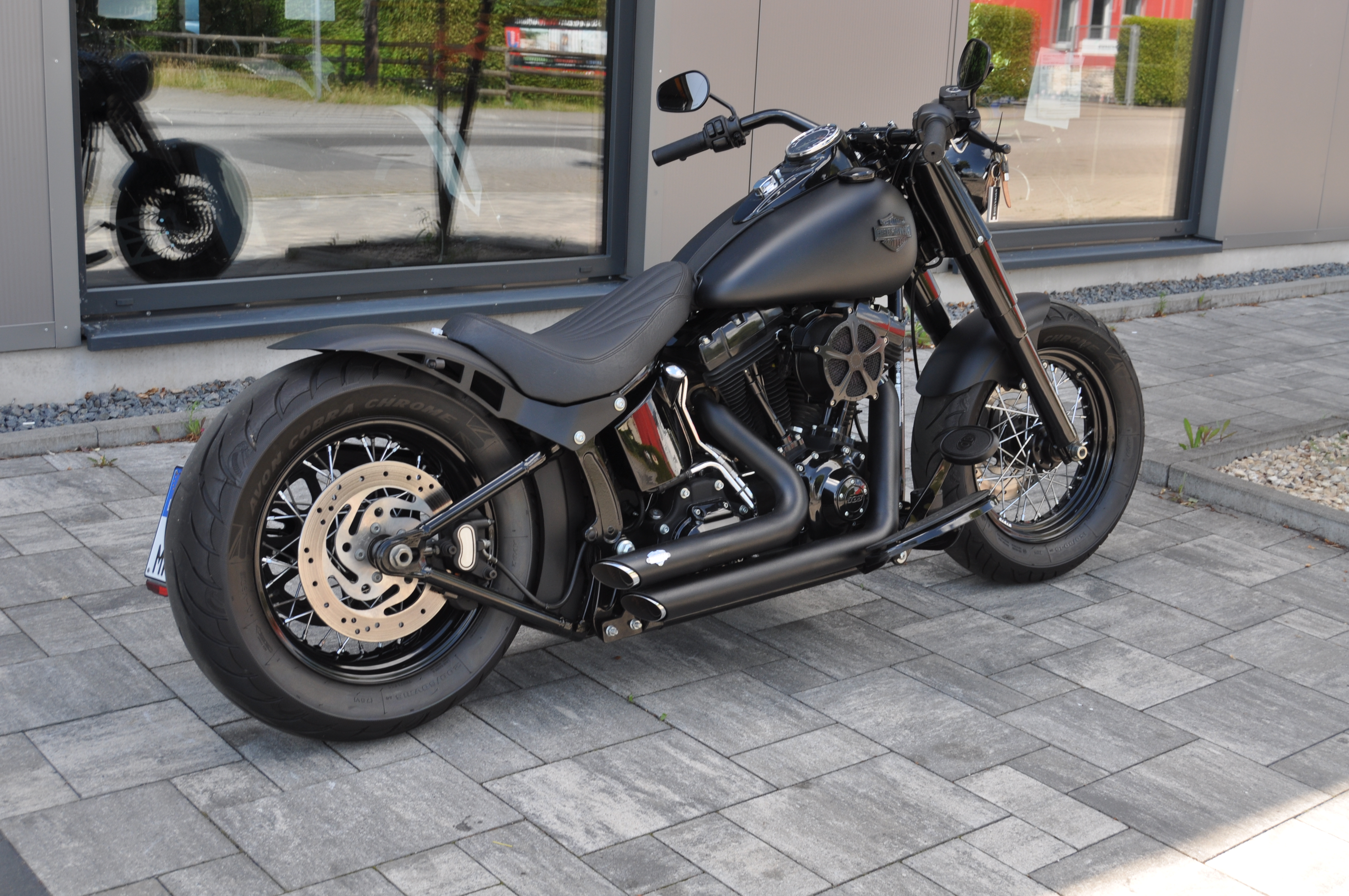 2012  Harley Davidson Softail SLIM  mit Mega Umbau 200 Hi-Reifen //  12 Monate Garantie 