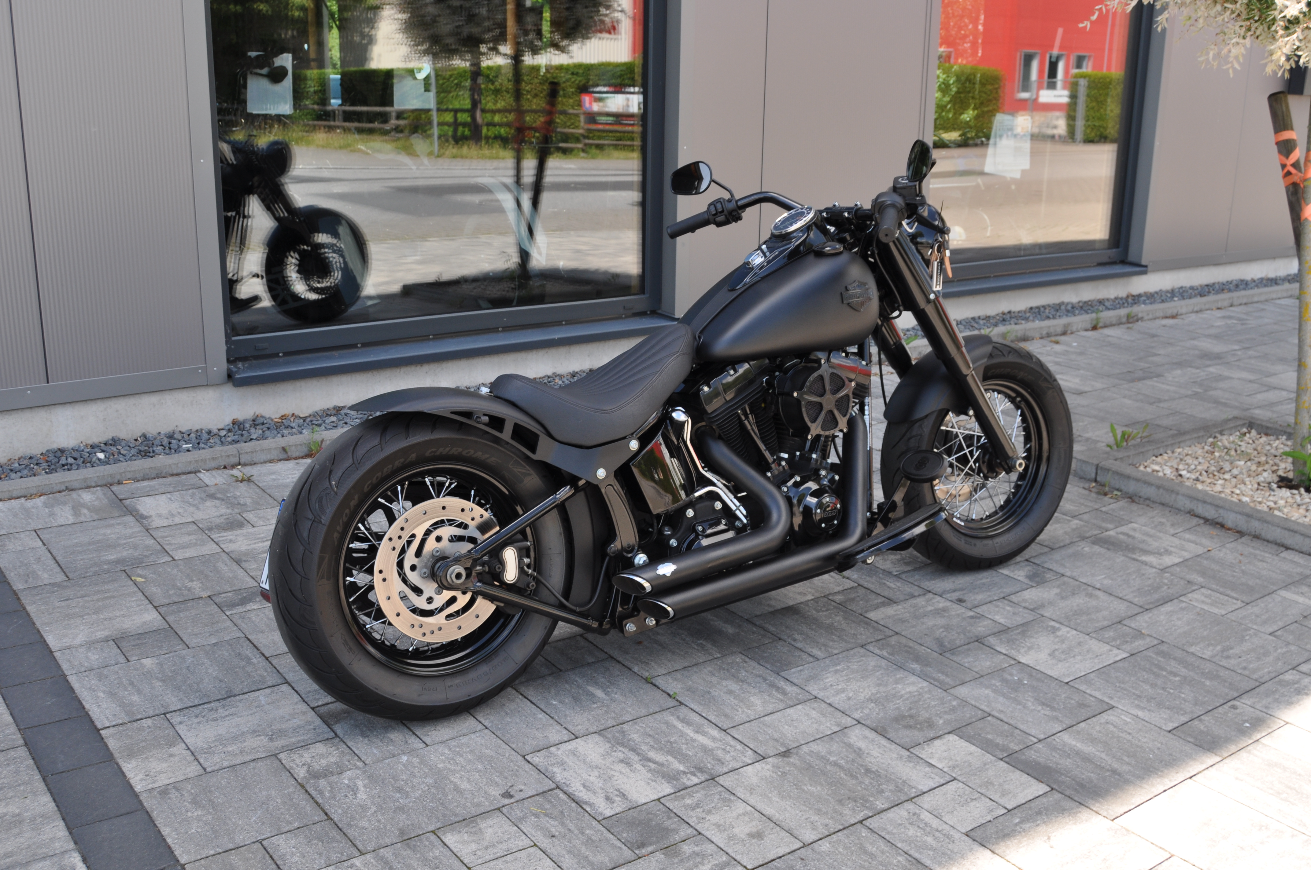 2012  Harley Davidson Softail SLIM  mit Mega Umbau 200 Hi-Reifen //  12 Monate Garantie 