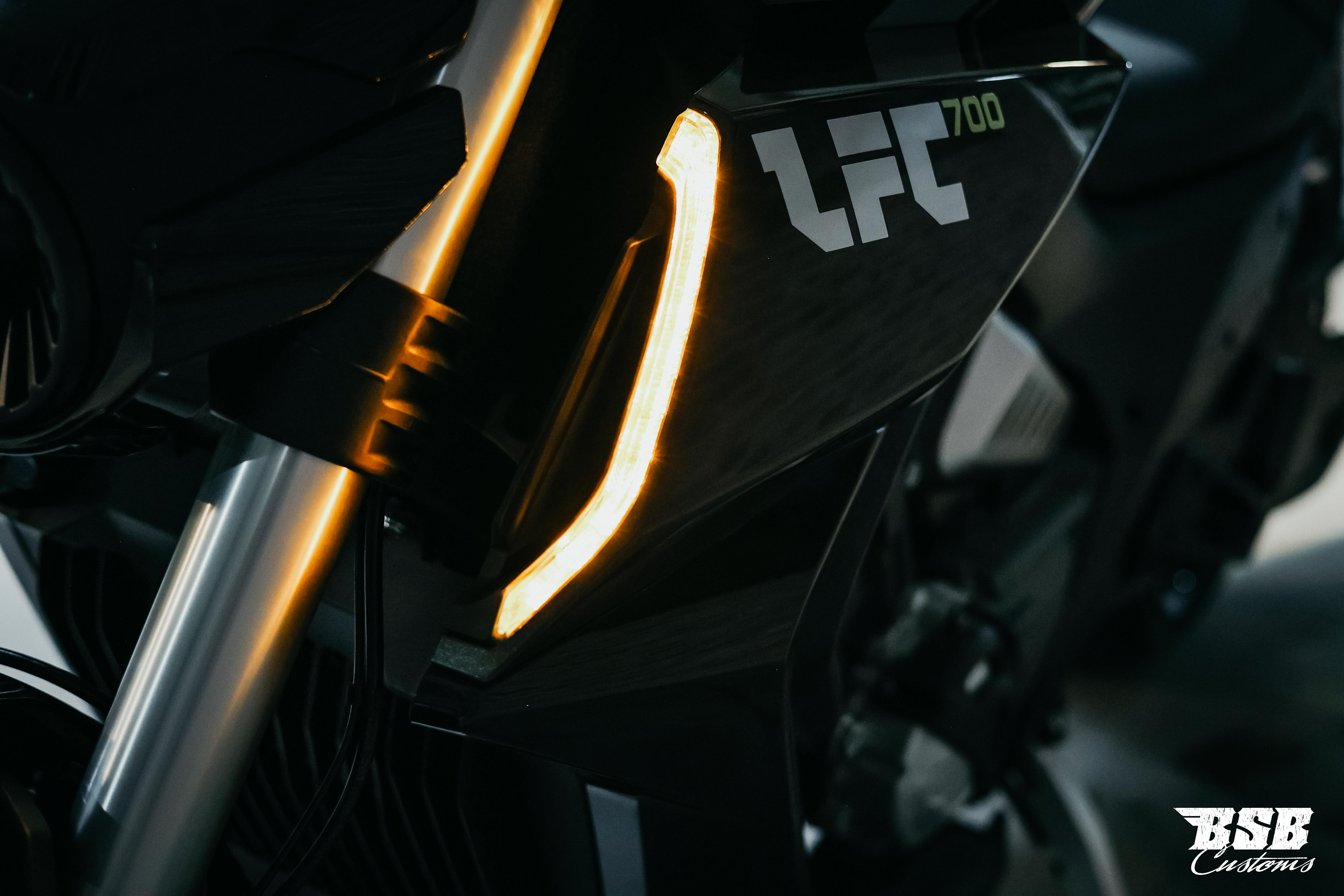 Benda LFC 700 – Der Power-Cruiser der Extraklasse 310-er Hi-Reifen, ABS / TFT/ Anti-Hopping Kupplung modifiziert by BSB Customs NEUFAHRZEUG!!! 