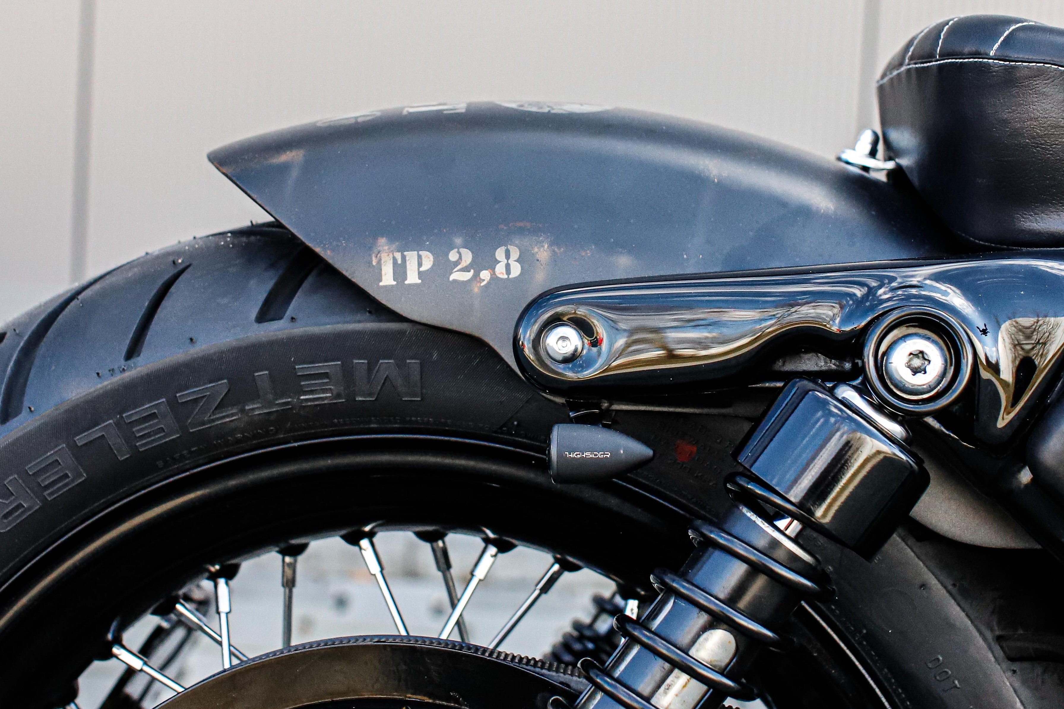 Fenderstruts cover Abdeckung für Sportster Forty Eight ab 2004 -2020