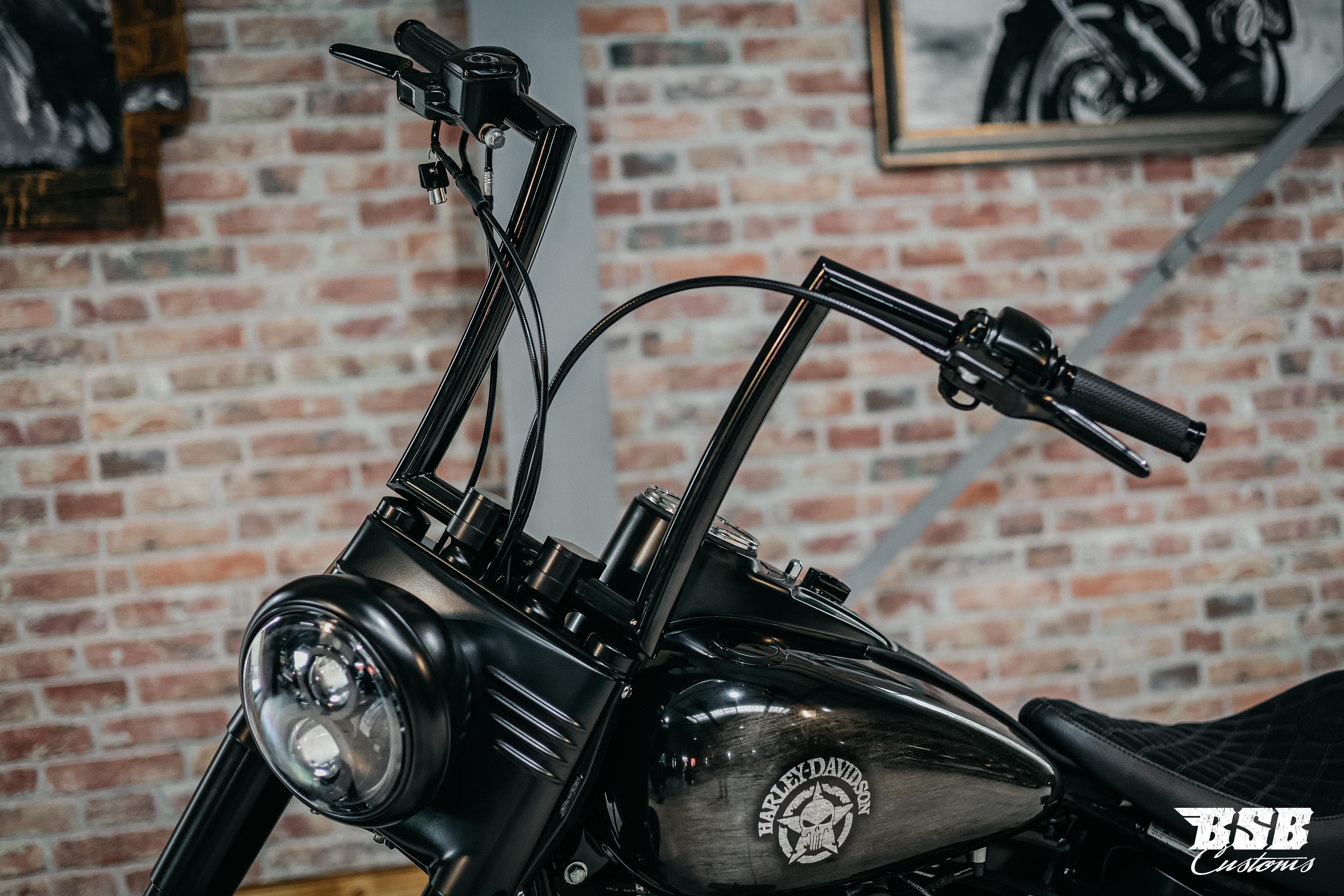 2011 Harley Davidson FLSTC Heritage Softail,viele Extras wie Jekil&Hyde / FAT SPOKE / Airbrush / Ape Hanger ...  Finanzierung möglich 