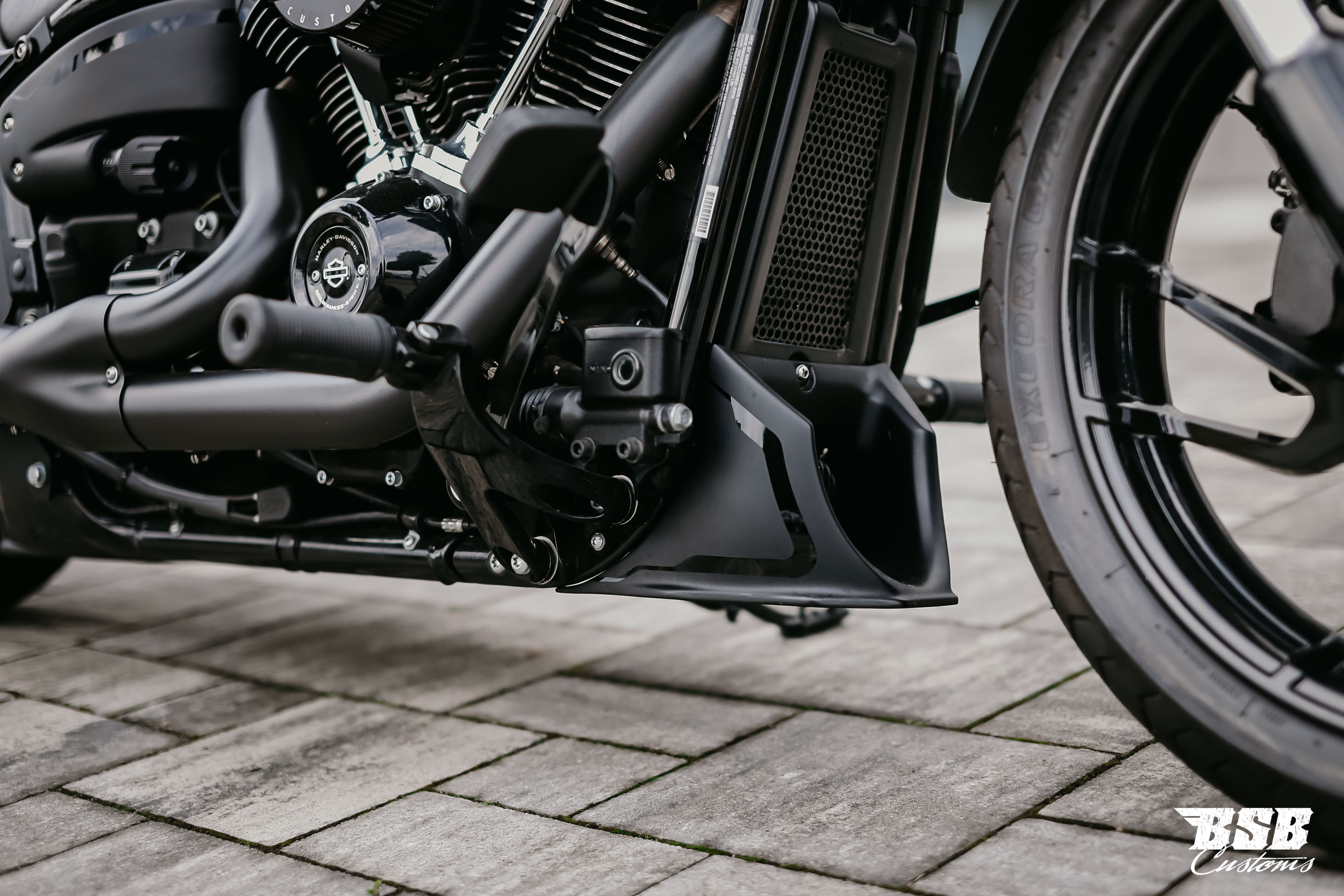 2019 Harley Davidson Sport Glide Milwauke-Eight ABS  Jekill & Hyde sehr viele Extras (ab 325 EUR finanzieren*) 