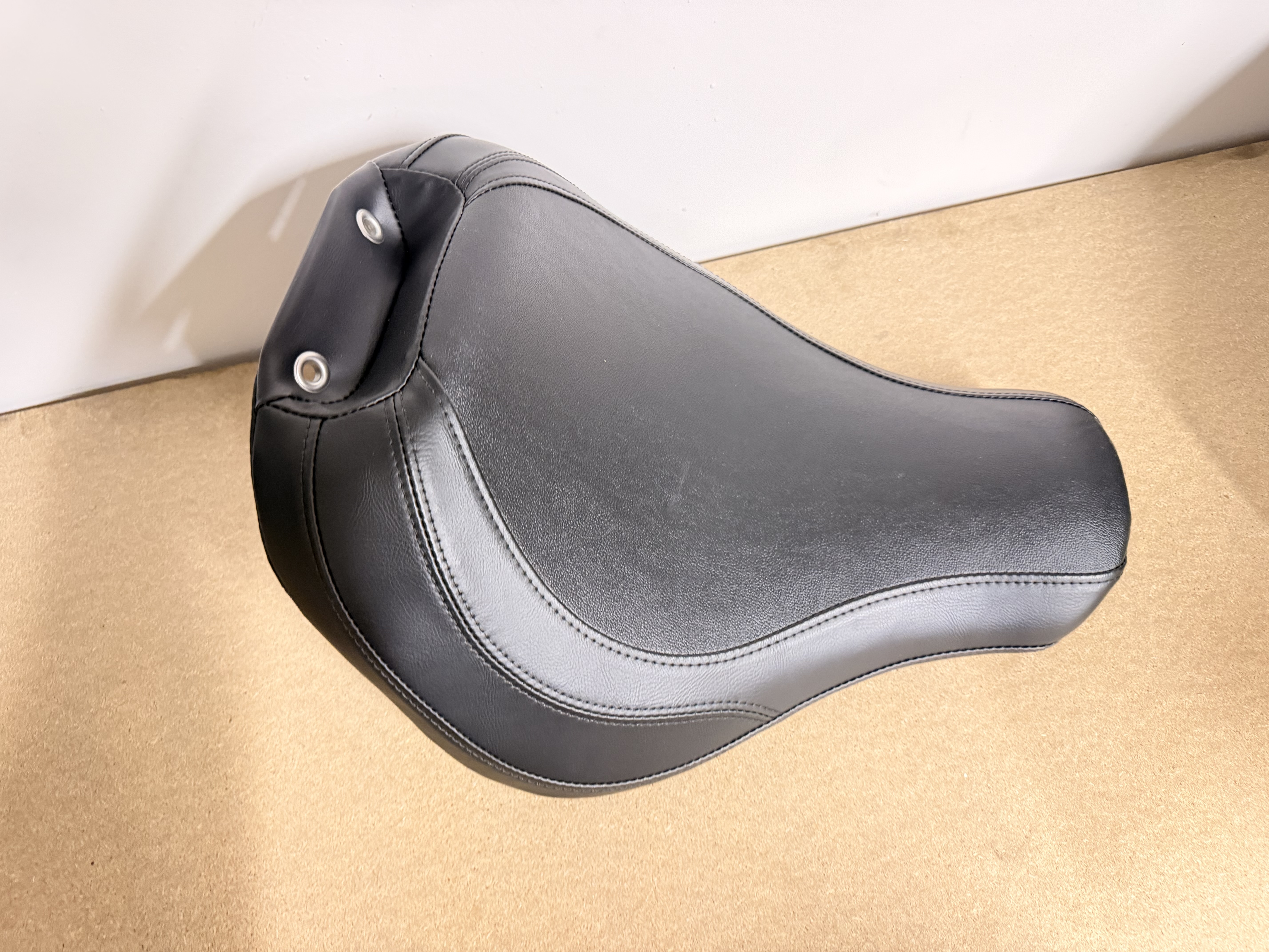 Harley-Davidson Fahrersitz OEM 5200033 gebraucht FAT BOY ab Bj 2018  