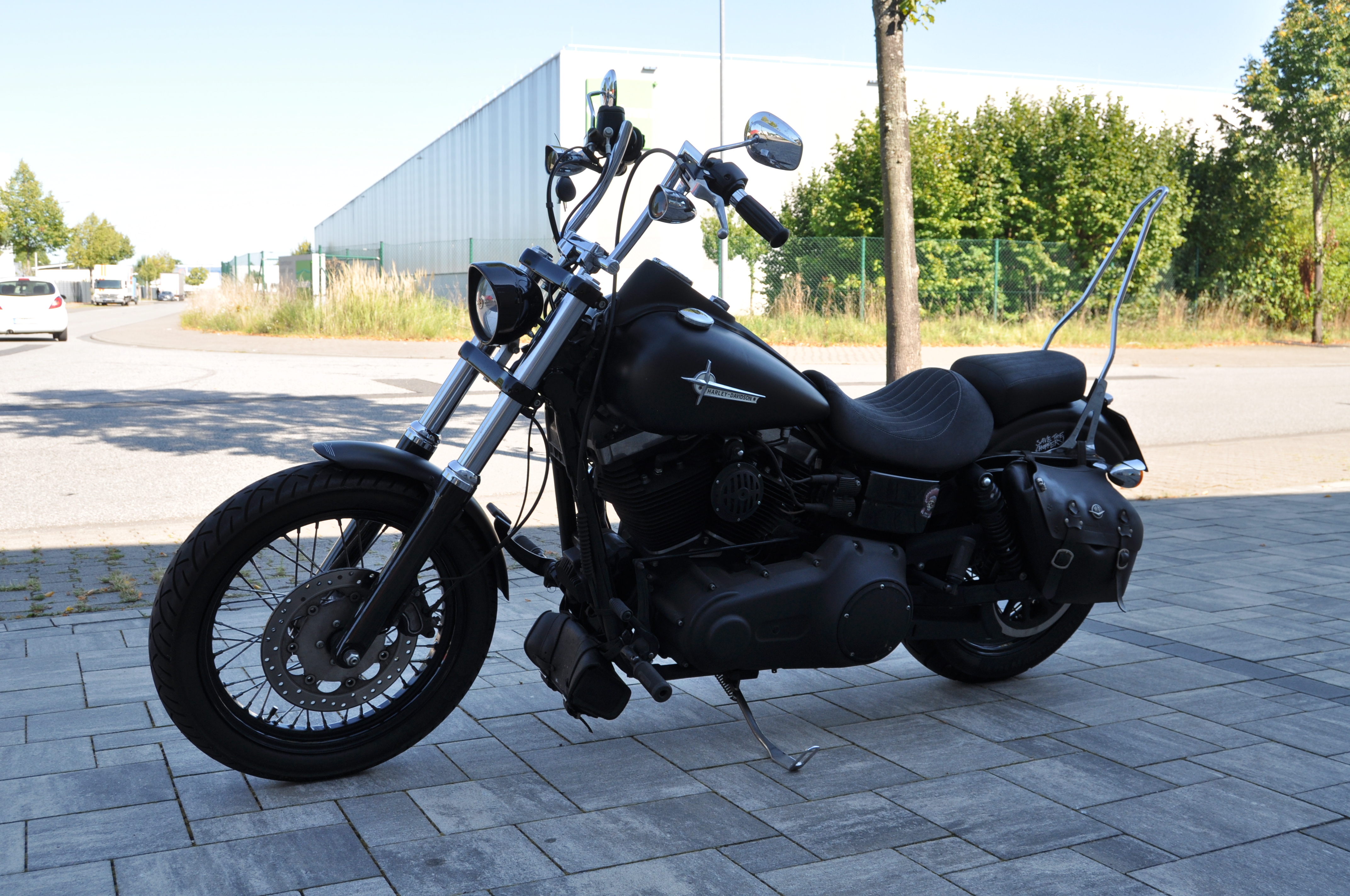 2016 Harley Davidson FXDB Street Bob - 5HD1 - 1 Hand  (ab 300 EUR finanzieren*) 