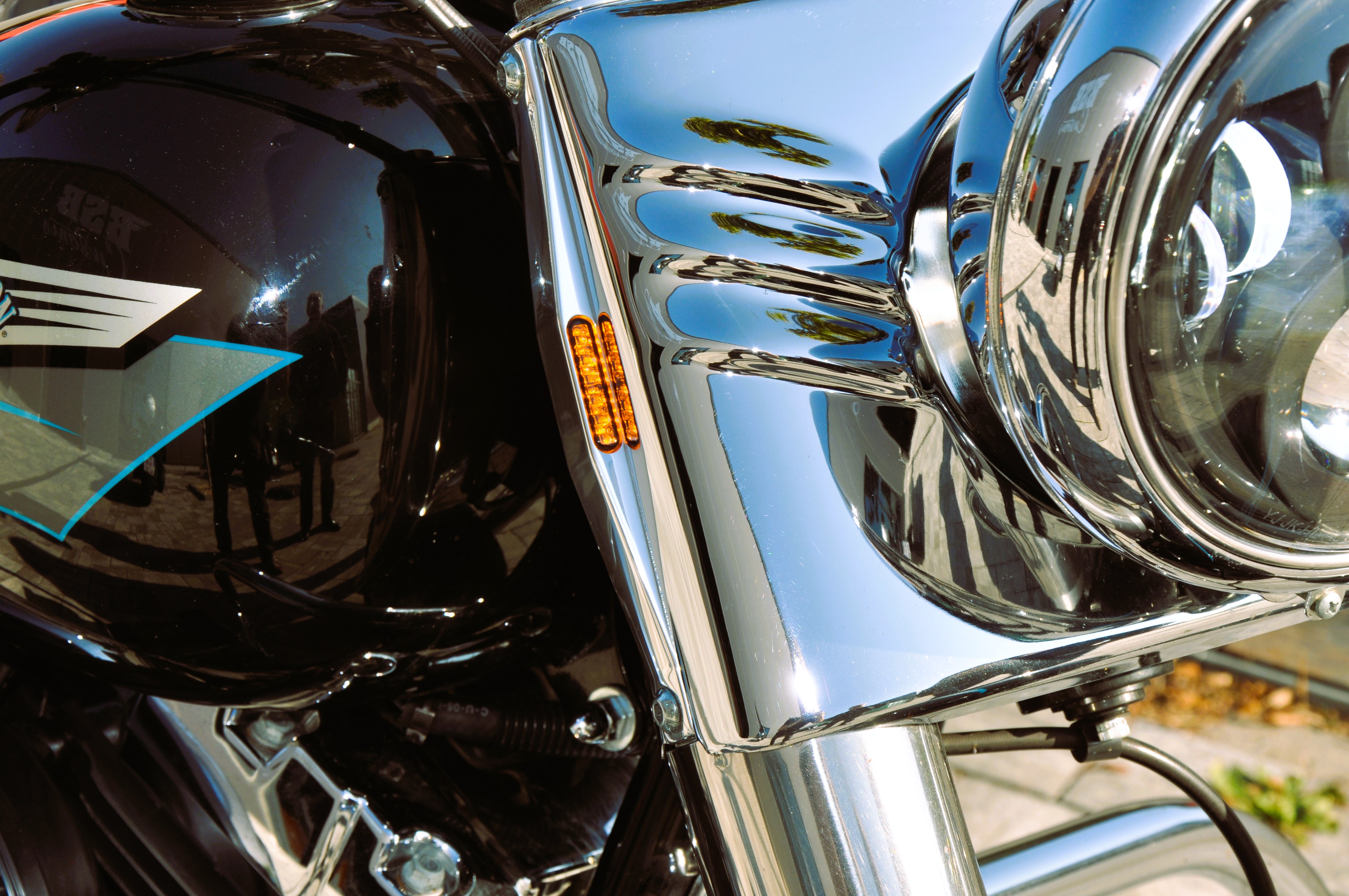 BSB Customs LED Scheinwerfer  Parts for Harley-Davidson® Motorcycles