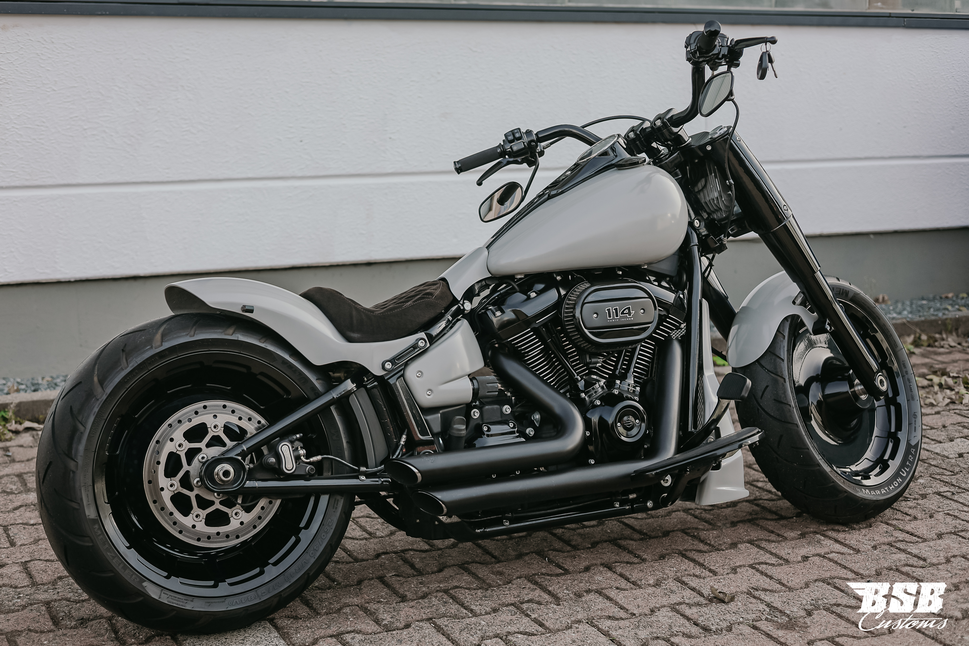 2018 Harley Davidson FAT BOY 107 CUI mit Umbau // Finanzierung ab 4,99% ohne Anzahlung möglich 