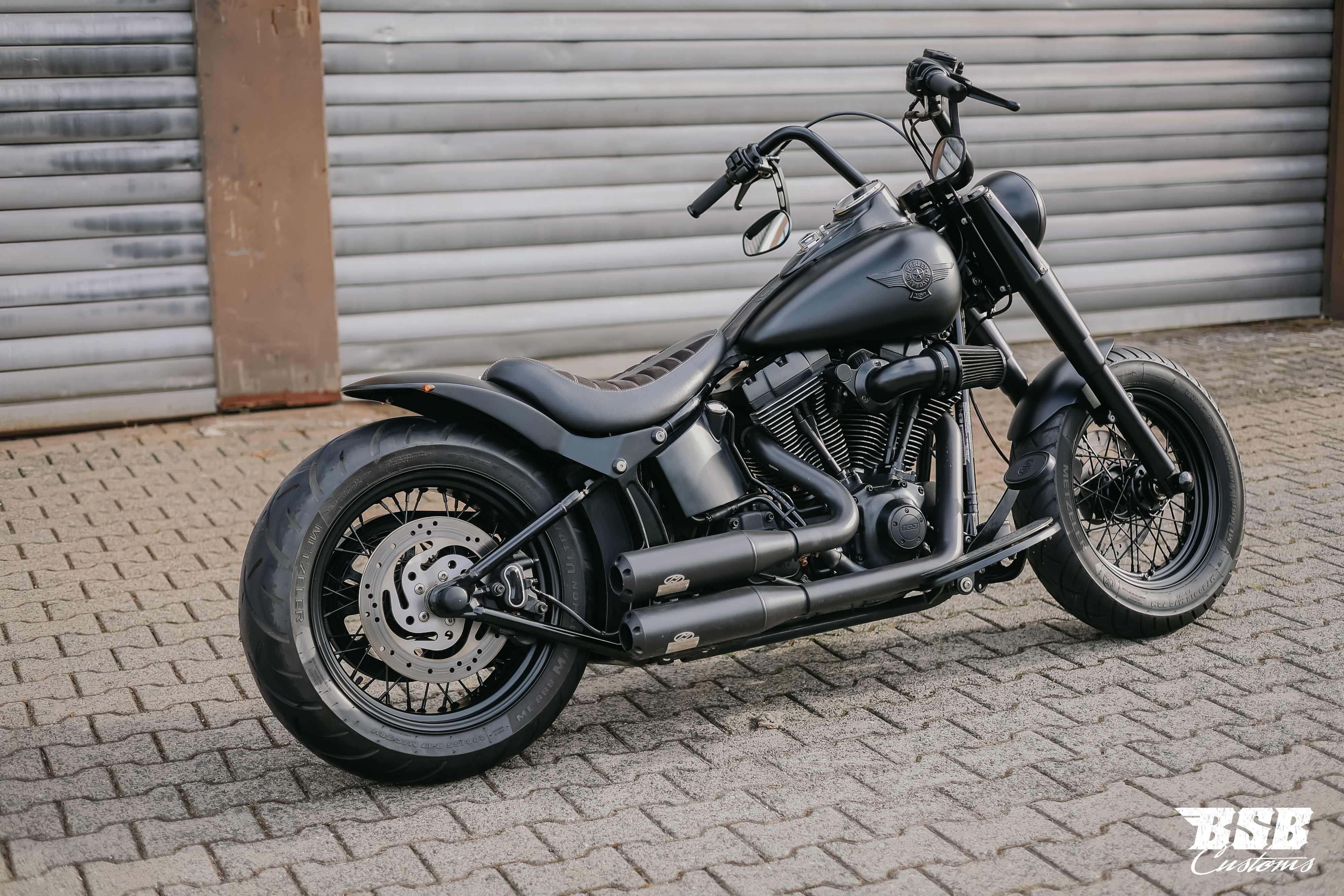 2012 Harley Davidson  Softail 103 CUI Mega-Umbau  ///  Jekill & Hyde Anlage / Finanzierung ab 5,99% möglich  ab 200 eur / mtl.