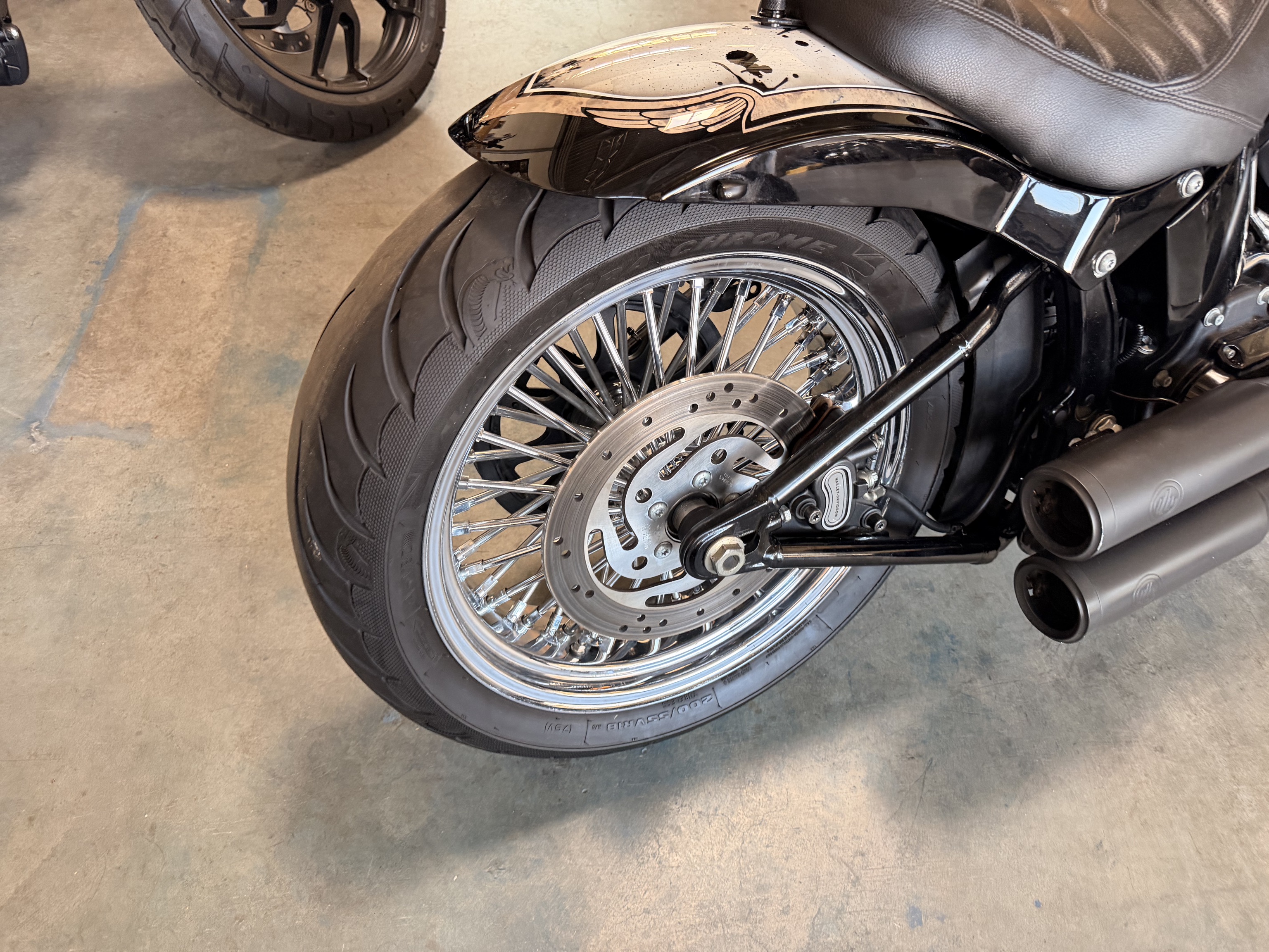 2015 Harley Davidson FLS Softail Slim  /// TOP UMBAU /// Kess TechAnlage // Airbrush-Lackierung //   Finanzierung möglich   
