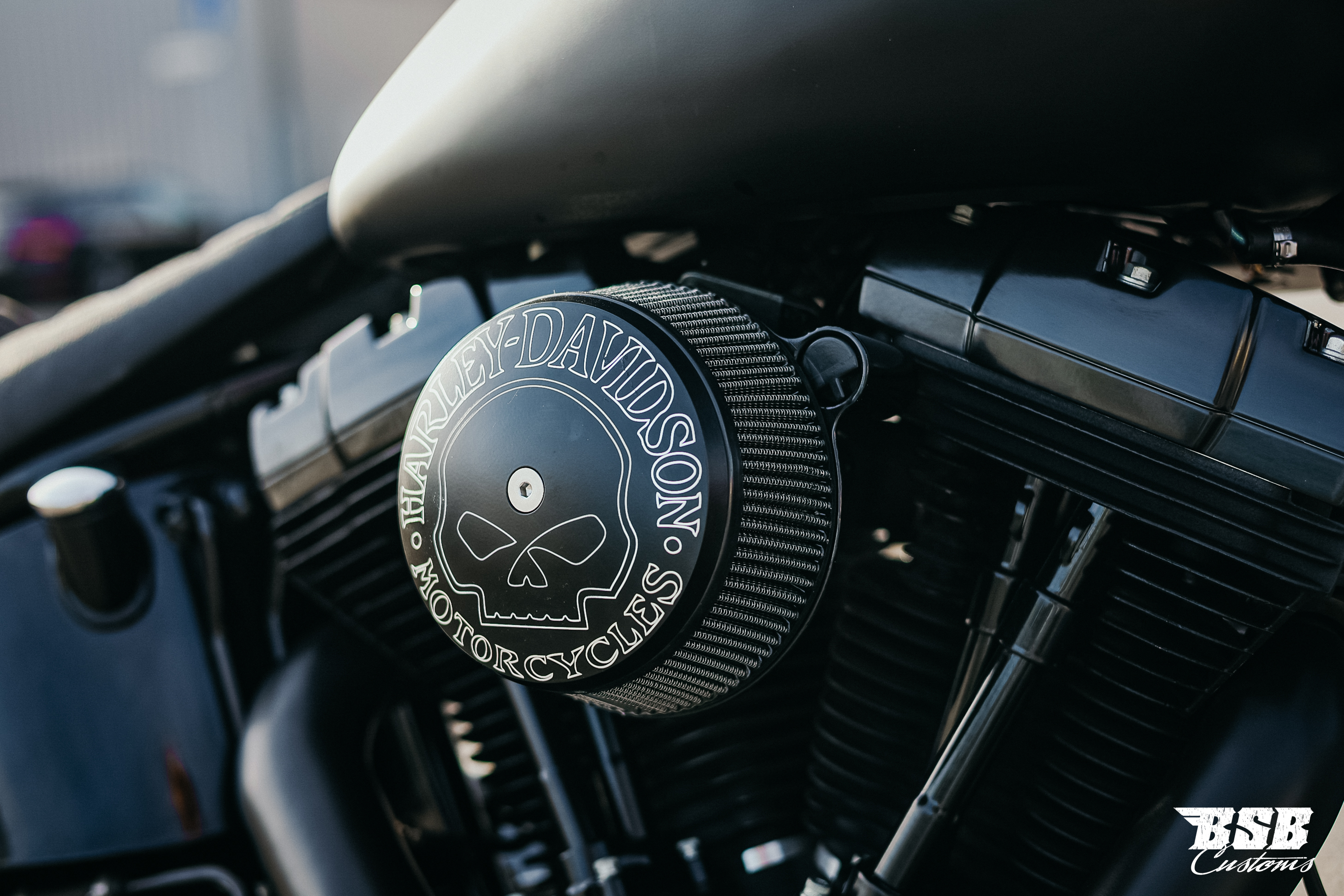 2014 Harley Davidson FLS Softail SLIM 103 CUI Mega-Umbau  ///  Finanzierung ab 3,99% möglich  ab 300 eur / mtl. 