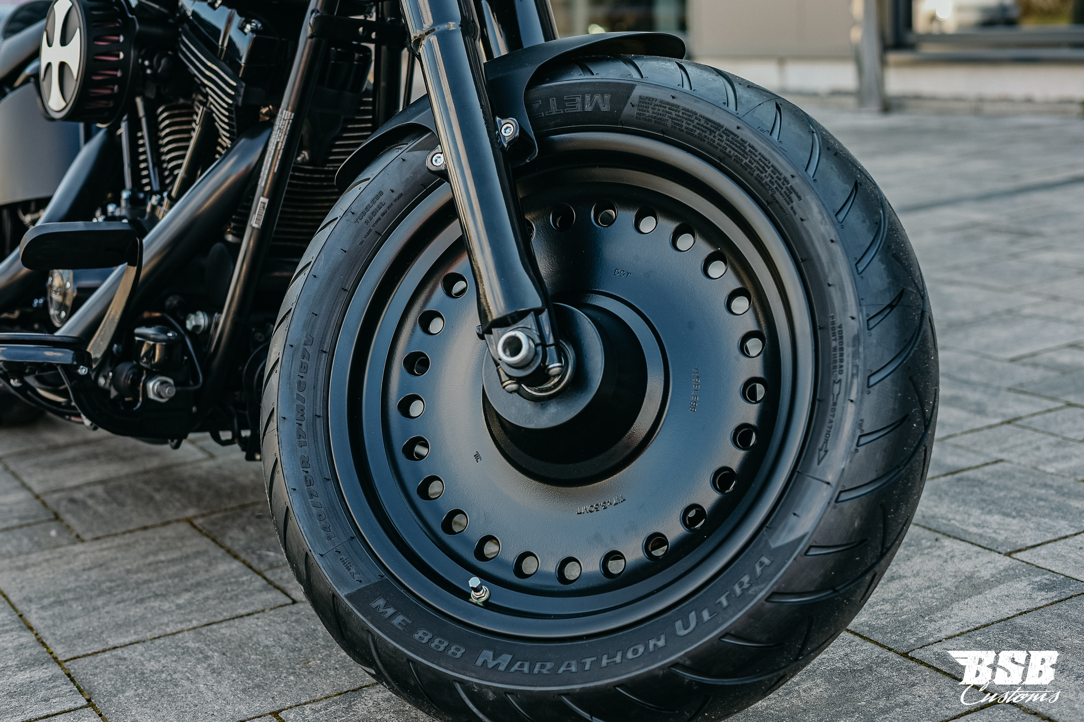 2013 Harley Davidson FLSTF FAT BOY Spezial // 103 CUI Mega-Umbau  ///  Finanzierung ab 5,99% möglich  ab 300 eur / mtl.