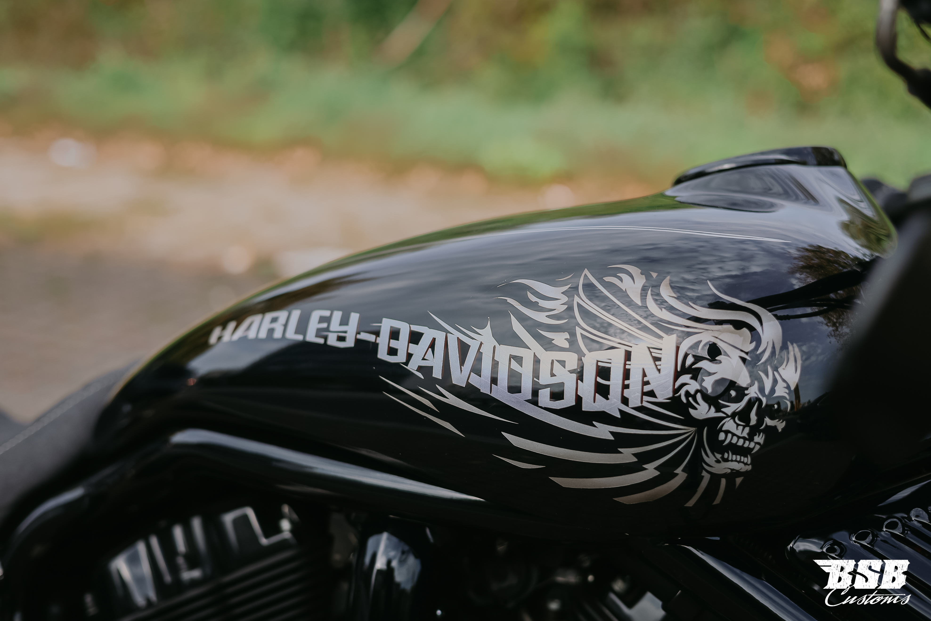 2008 Harley Davidson V-ROD edler Umbau 280-er,  NLC Anlage, Airride und vieles mehr .. ab 300 EUR finanzieren 
