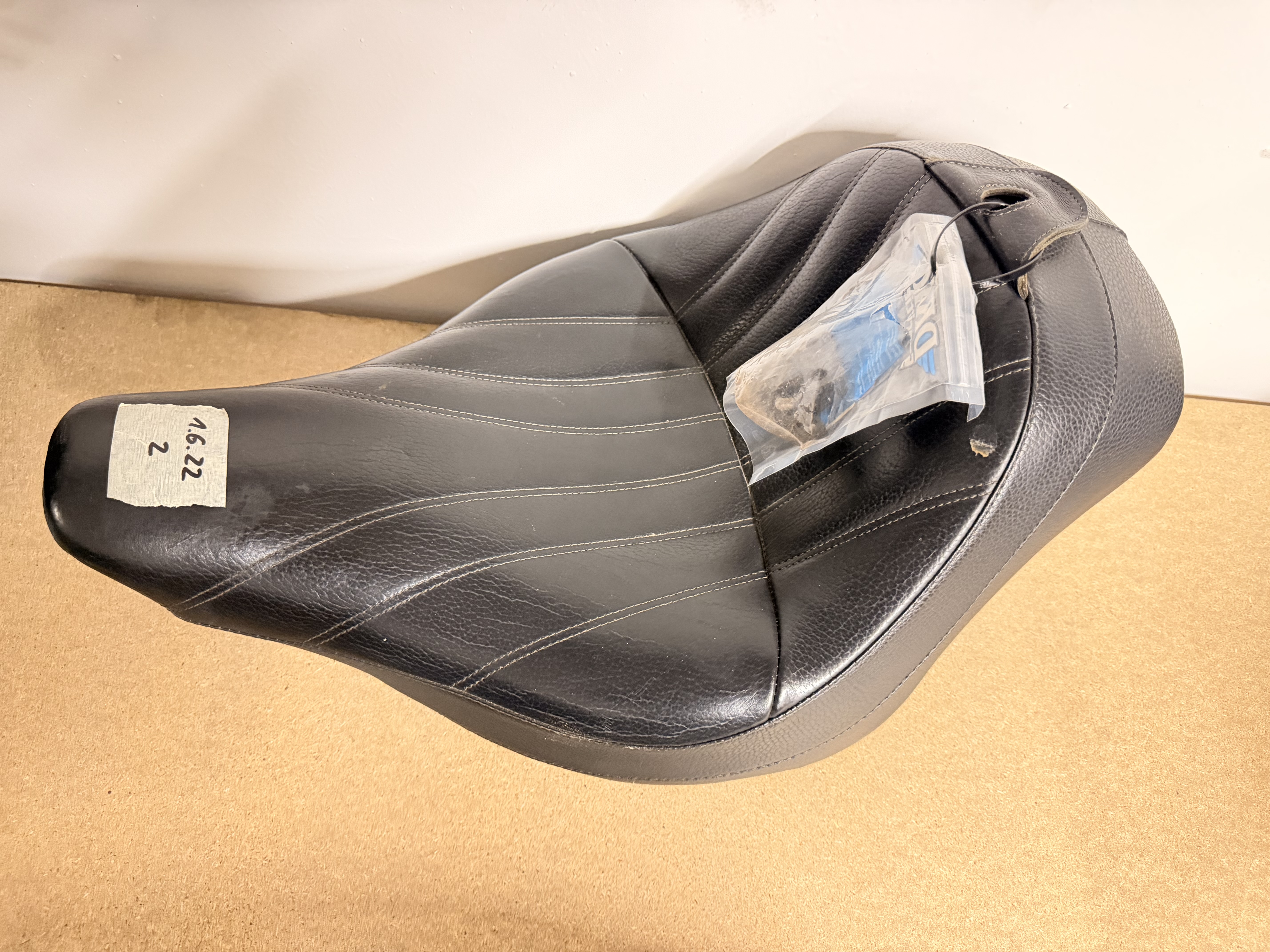 Corbin Classic Solo Sitzbank für Harley Softail Modelle 2011-2015 
