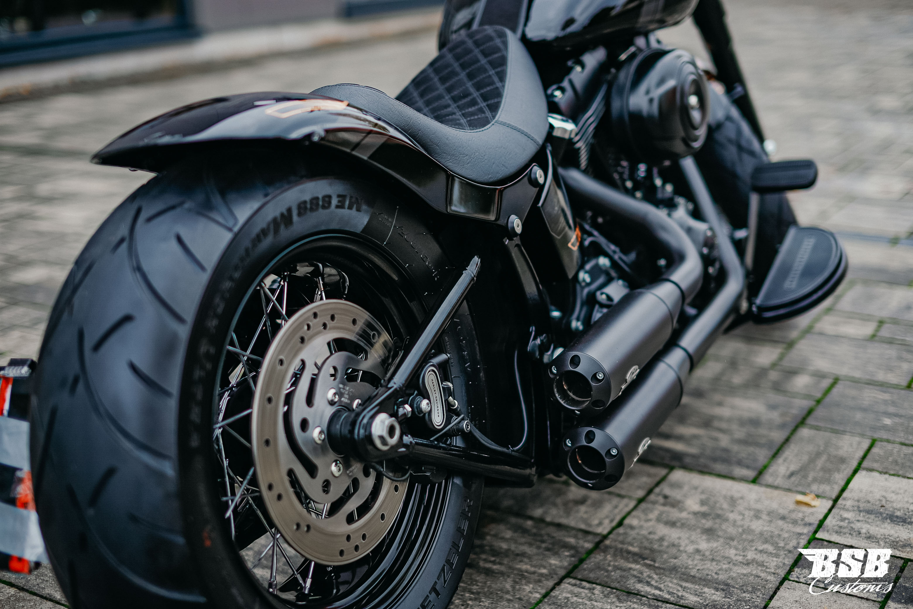 _MG_7814 2015 Softail Heritage by BSB Customs mit Jekill & Hyde -- 24 Monate Garantie // ( ab 320,- EUR finanzieren*)
