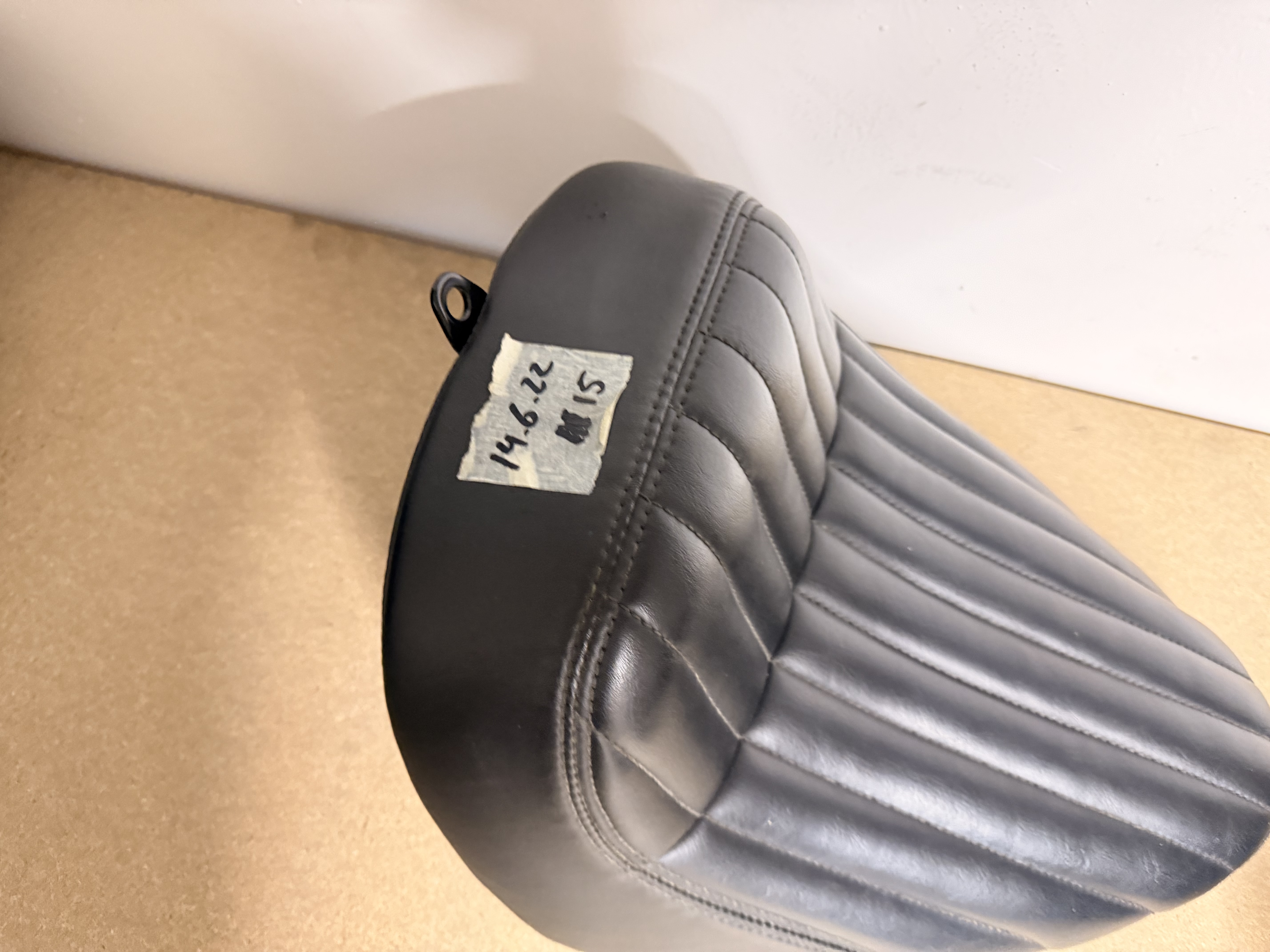 Harley-Davidson FLS Softail Slim Sitz OEM Harley 52000264 