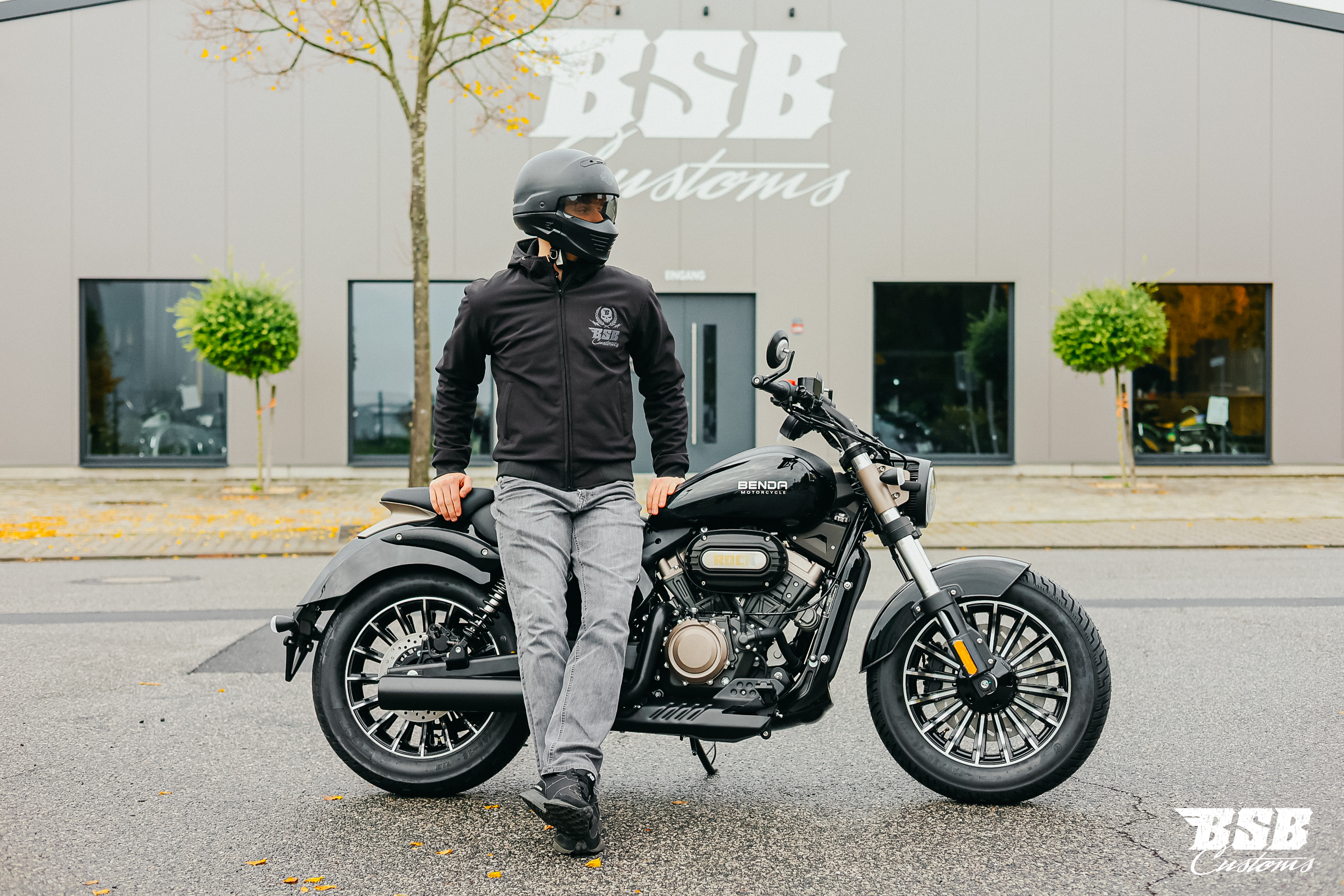 Benda ROCK 125  – CBS, LCD , Riemenantrieb,Wassergekühlt, 2 Zylinder-Doppelauspuff -  Sofort Verfügbar -  Benda ROCK 125  – CBS, LCD , Riemenantrieb,Wassergekühlt, 2 Zylinder-Doppelauspuff -  Sofort Verfügbar -
