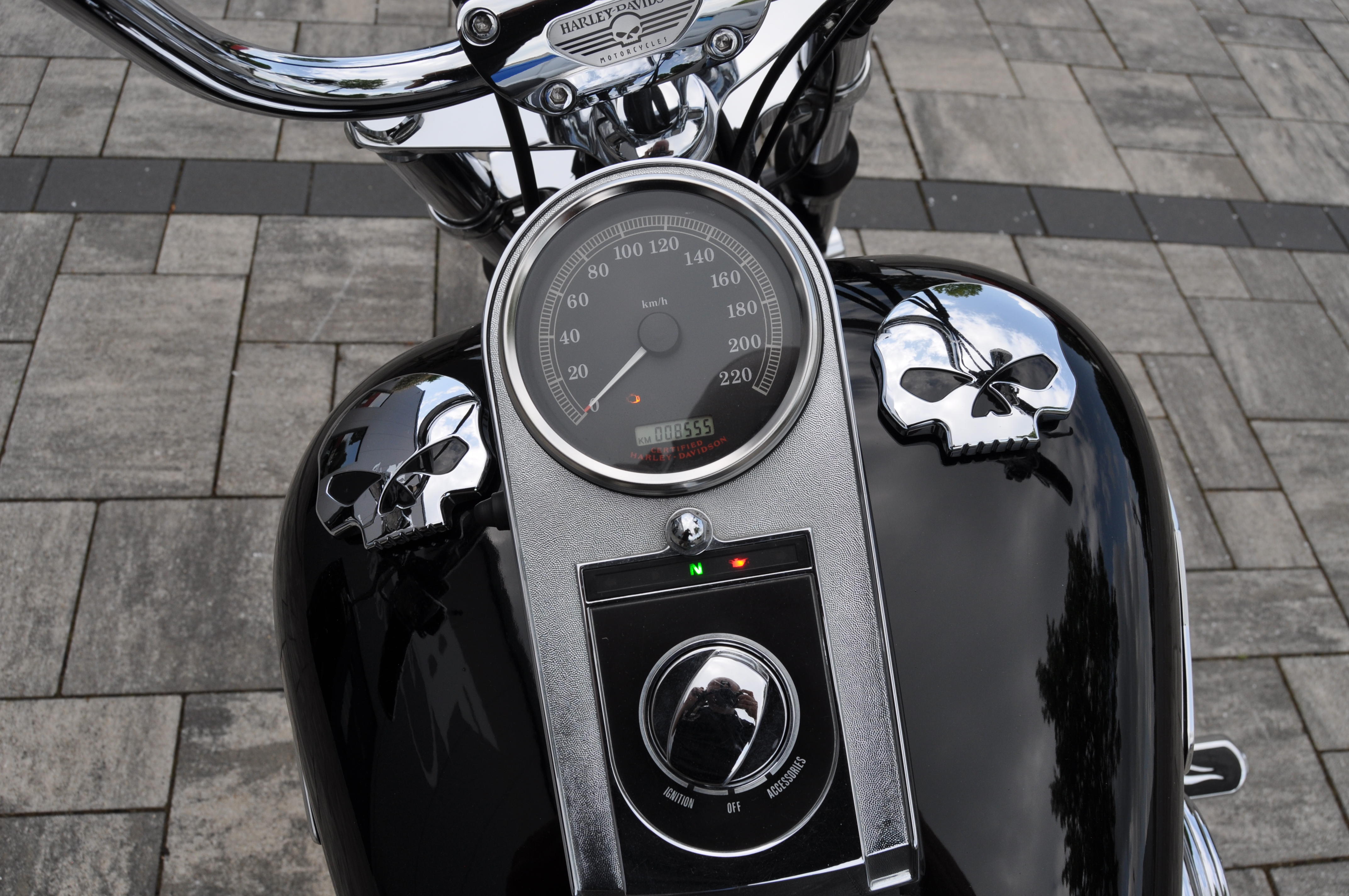 2004 Harley Davidson FXST Softail Standart mit vielen Extras wie MCJ Anlage verstellbar