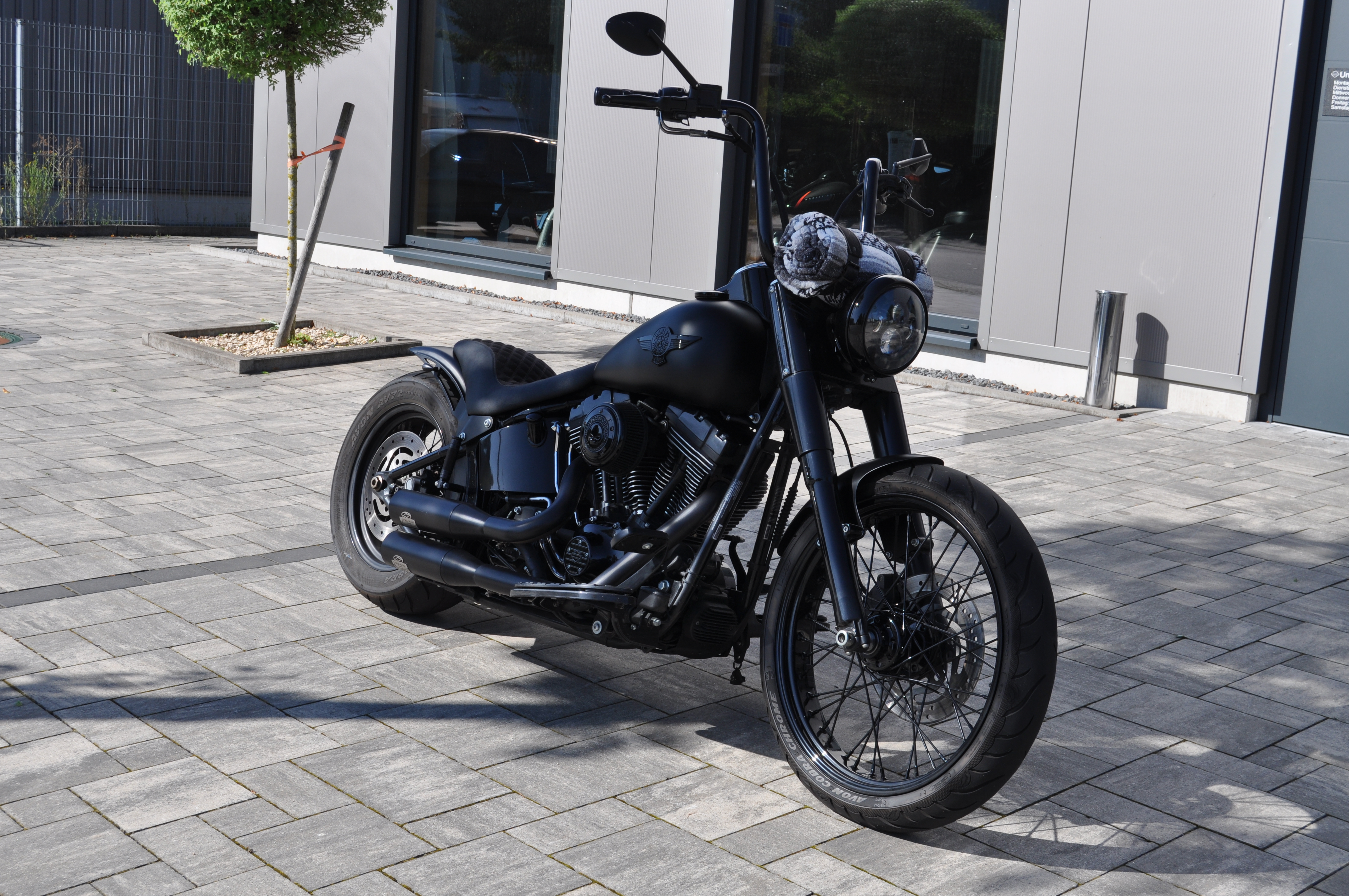 2012 Harley Davidson Softail mit Mega Umbau sehr viele Extras +++ Finanzierung ab 6,99% möglich  