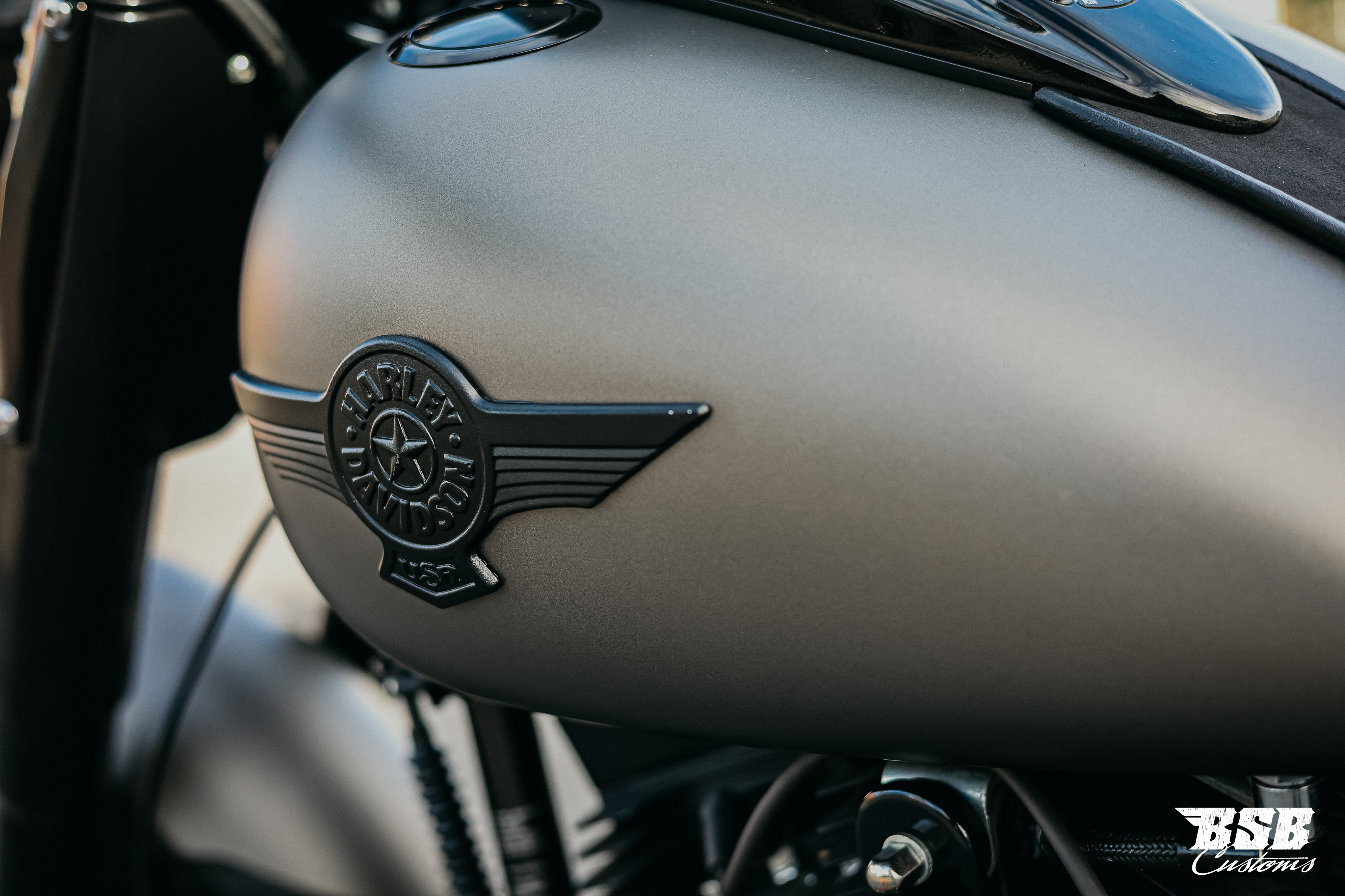 2014 Harley Davidson FLS Softail SLIM 103 CUI Mega-Umbau  ///  Finanzierung ab 3,99% möglich  ab 300 eur / mtl.