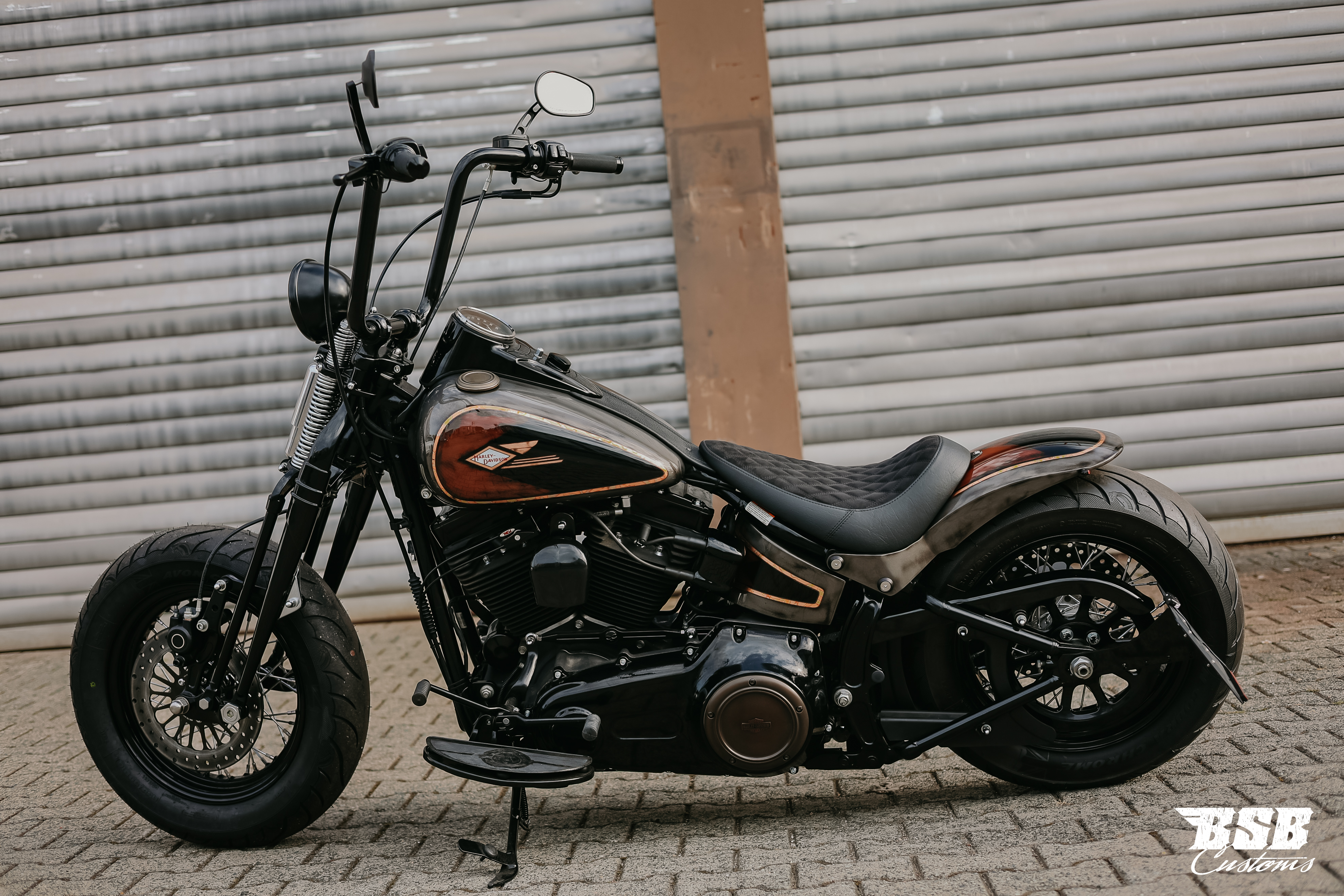 Harley-Davidson FLSB Cross Bones – letztes Baujahr | 5HD1 | 1. Hand |  exklusiver Custom-Umbau