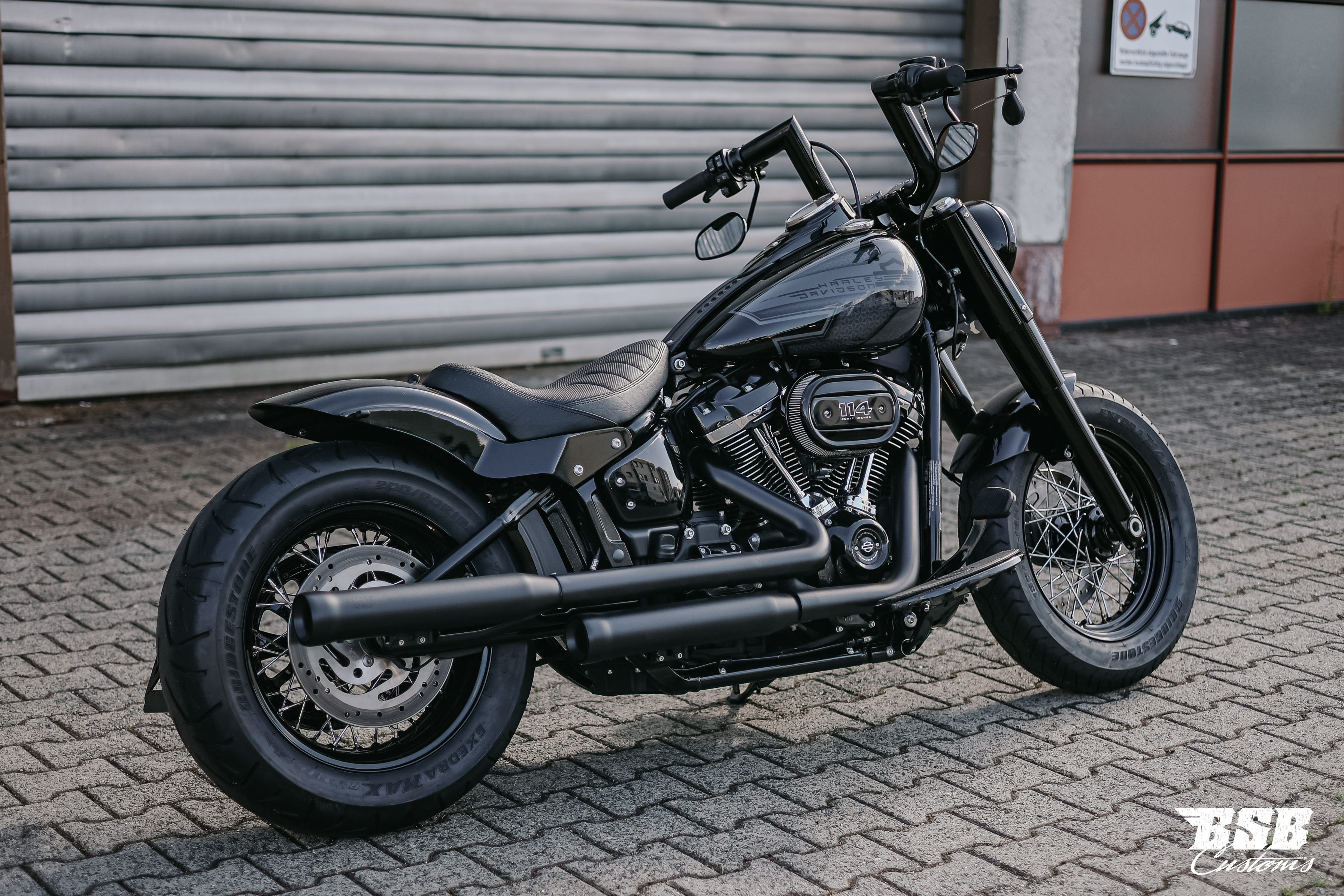 2021 Harley Davidson FLHCS Heritage Softail ABS 114 CUI mit Umbau // Finanzierung ab 4,99% ohne Anzahlung möglich 