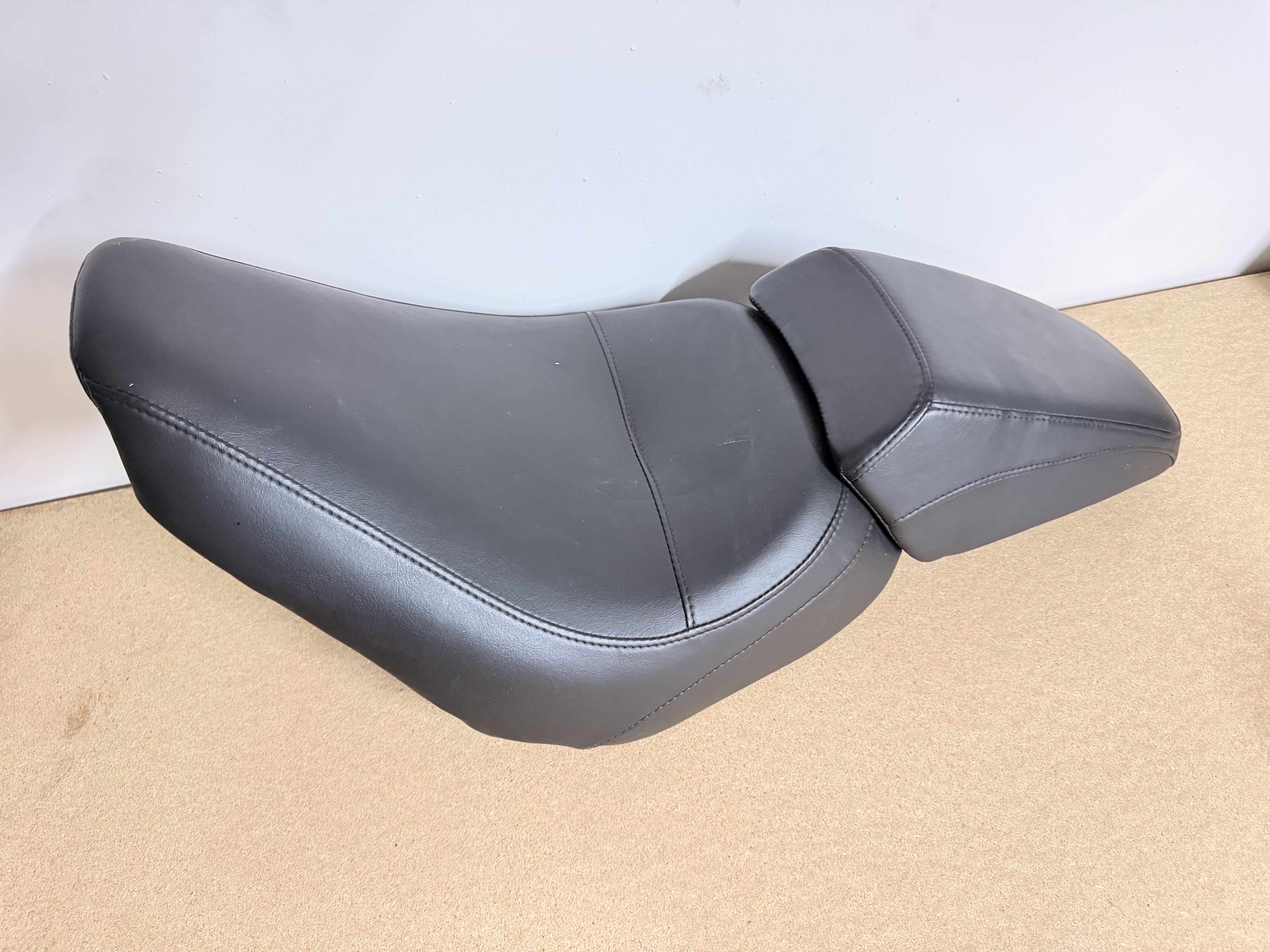 Harley-Davidson SITZ  OEM 52000270  gebraucht FAT BOY 107 -114 ab Bj 2018   und Sport Glide 