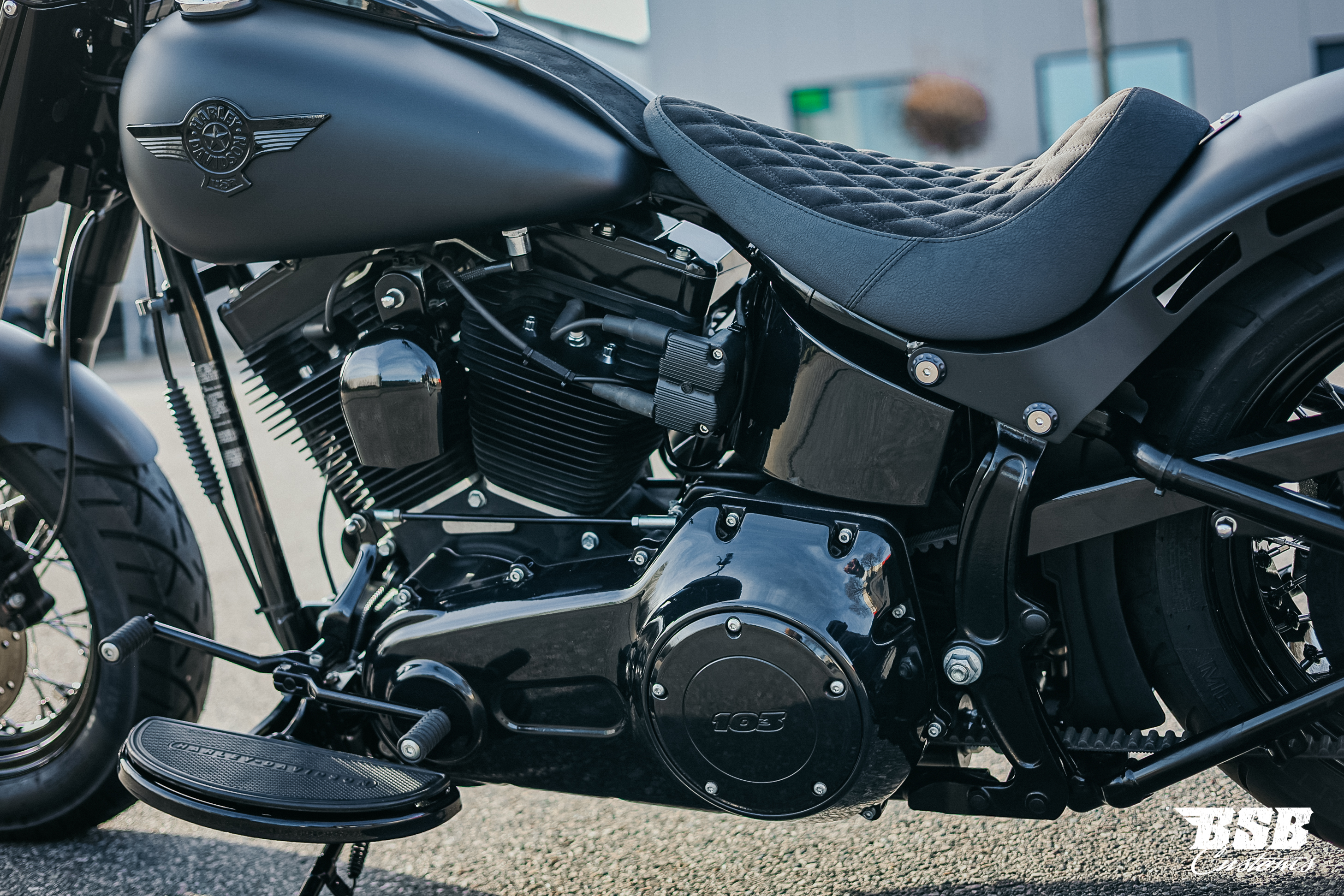 2014 Harley Davidson FLS Softail SLIM 103 CUI Mega-Umbau  ///  Finanzierung ab 3,99% möglich  ab 300 eur / mtl. 