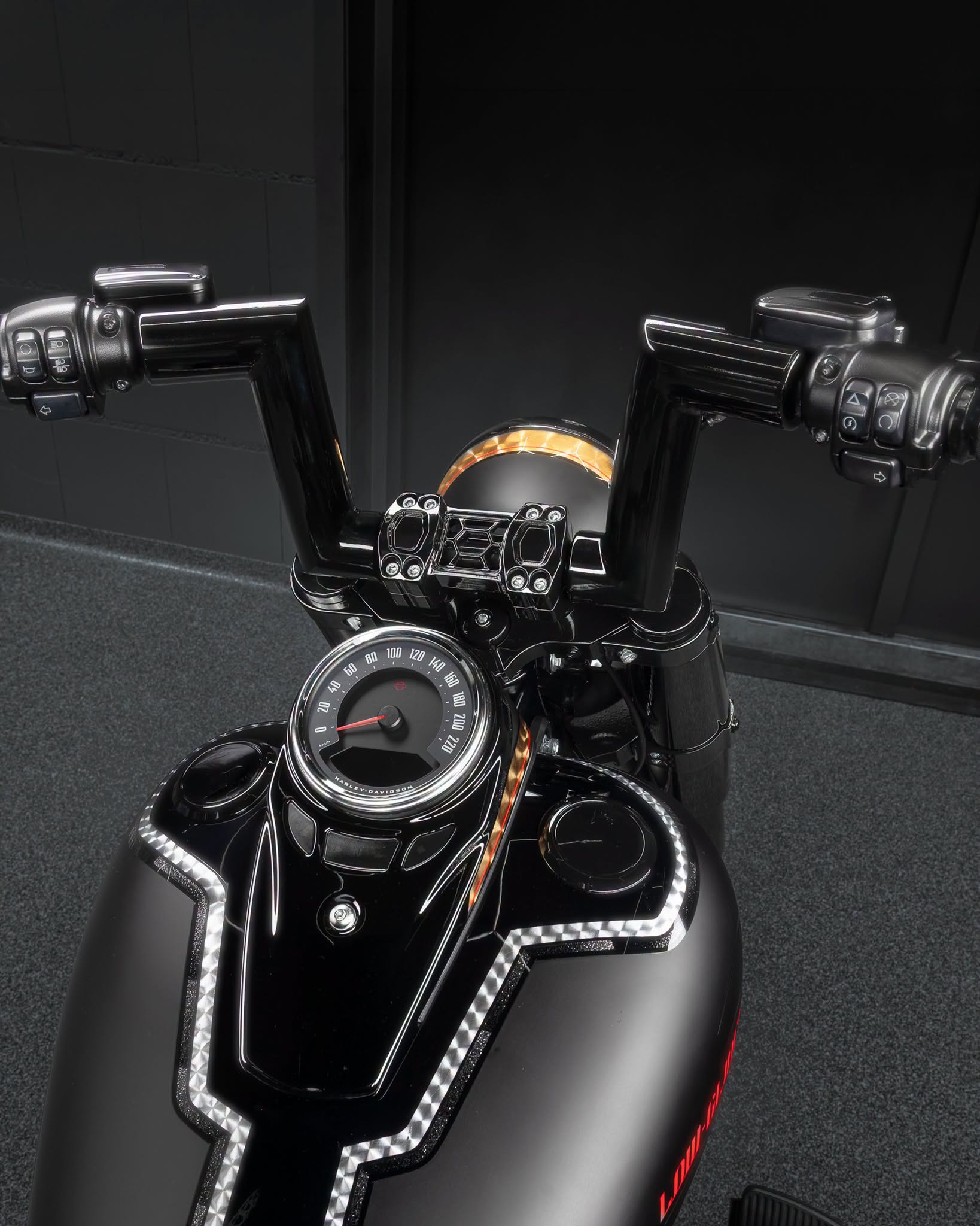 Harley-Davidson Softail 2025 - 2026 Monarch 2" Fat Bars – Lenker für Modelle mit 1-Zoll Risern