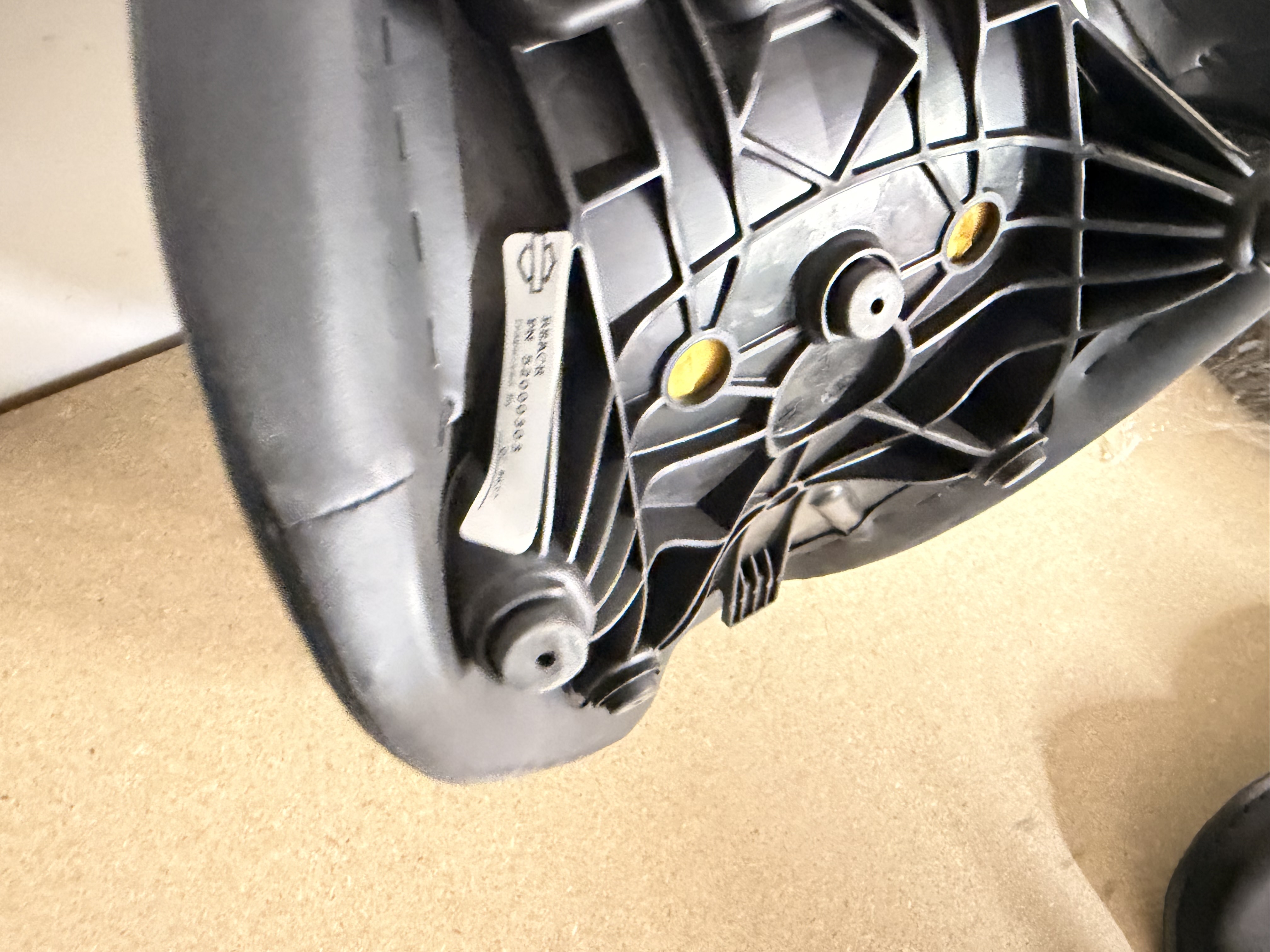 Harley-Davidson FLS Softail Slim Sitz OEM Harley 52000264