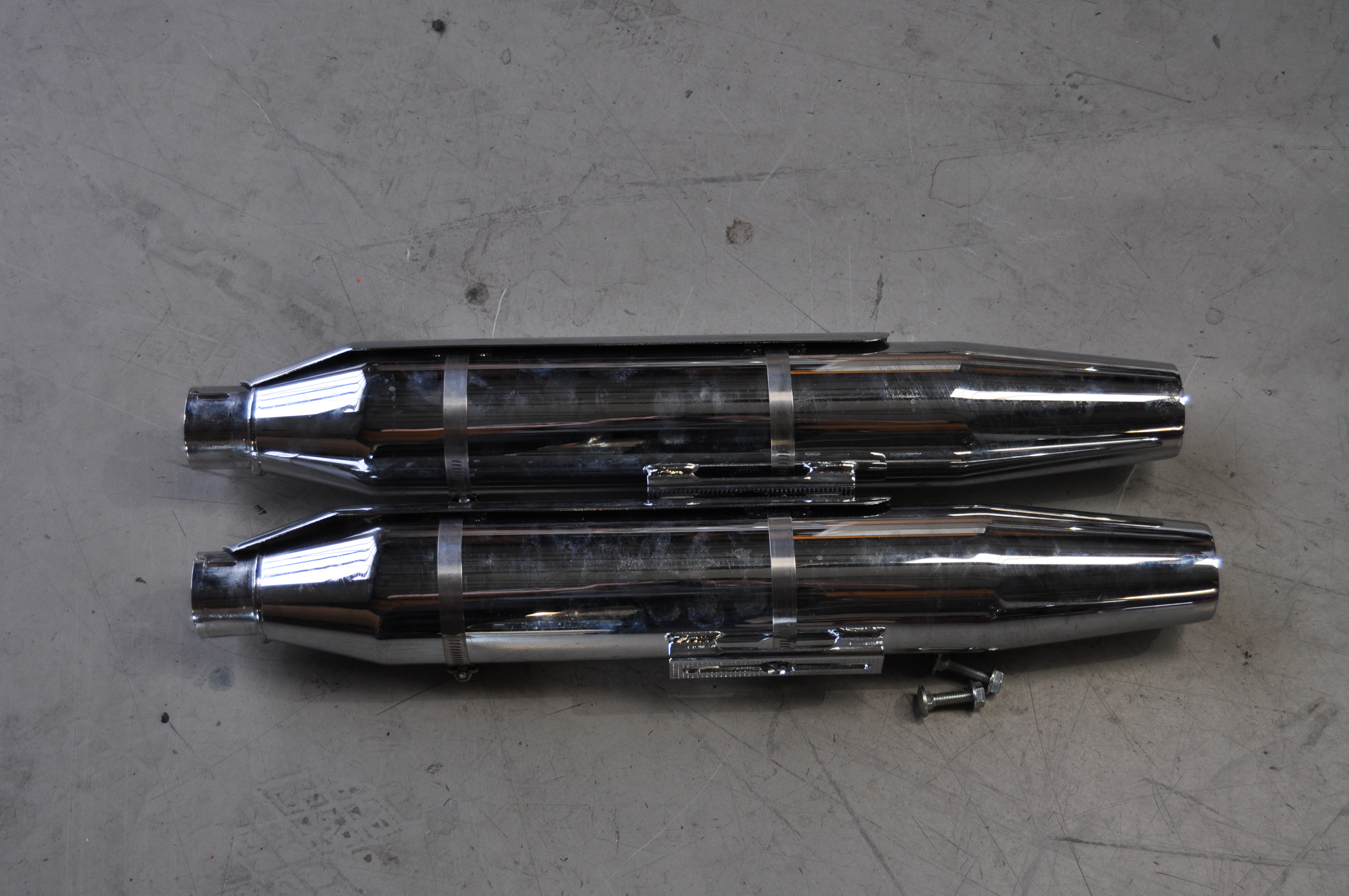 Harley-Davidson® Dyna Schalldämpfer 66025-06 E4 – Original Auspuff – FXE GM / GN / GP / GV / GX – gebraucht