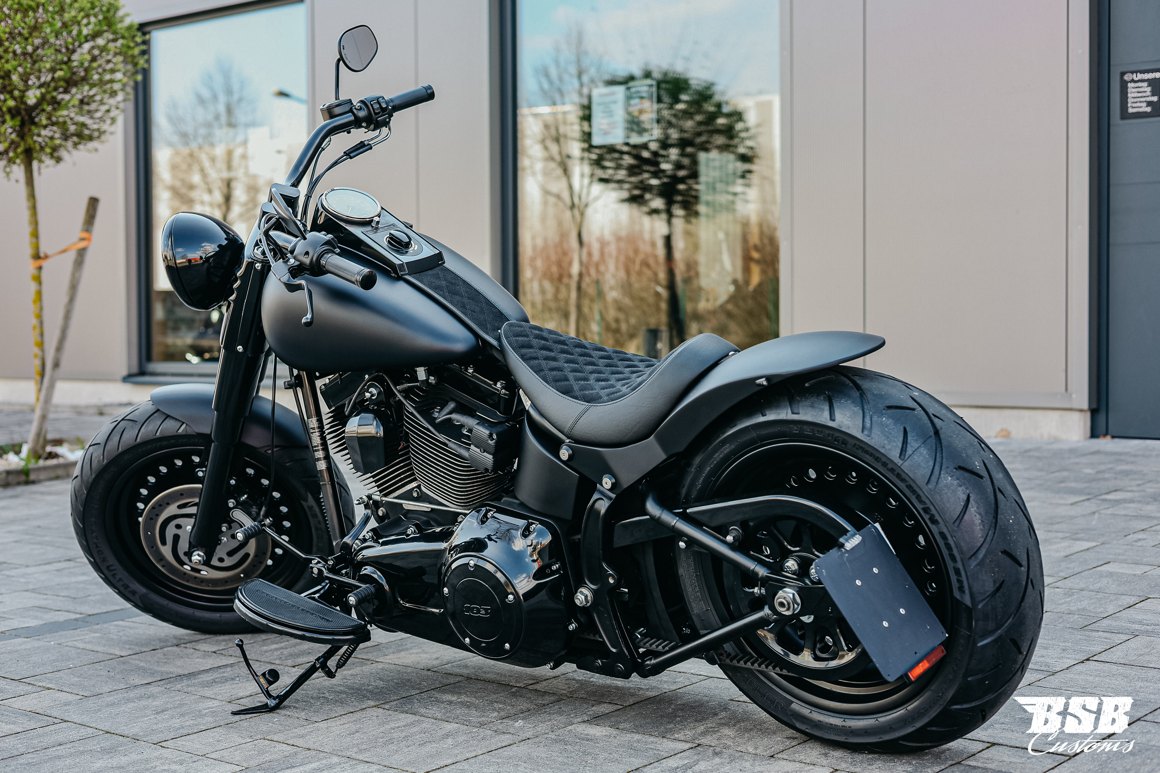 2013 Harley Davidson FLSTF FAT BOY Spezial // 103 CUI Mega-Umbau  ///  Finanzierung ab 5,99% möglich  ab 300 eur / mtl.