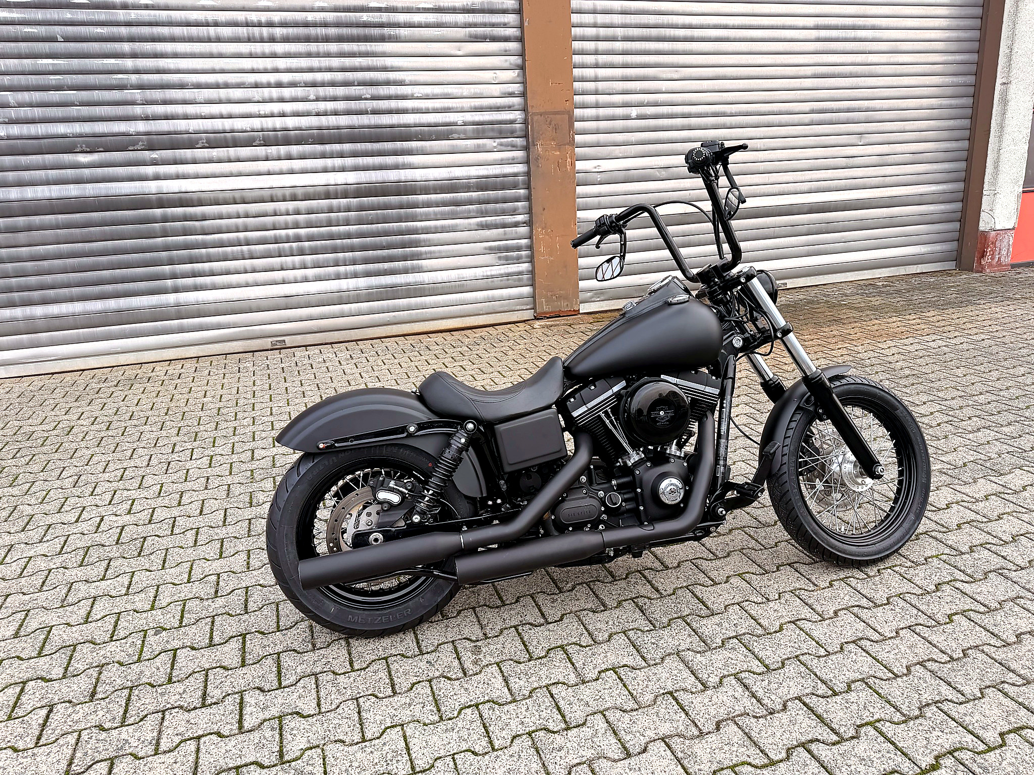 2017 Harley Davidson FXDBi Street BOB / TOP ZUSTAND / NAGELNEUE REIFEN - 12 Monate Garantie  INTEC