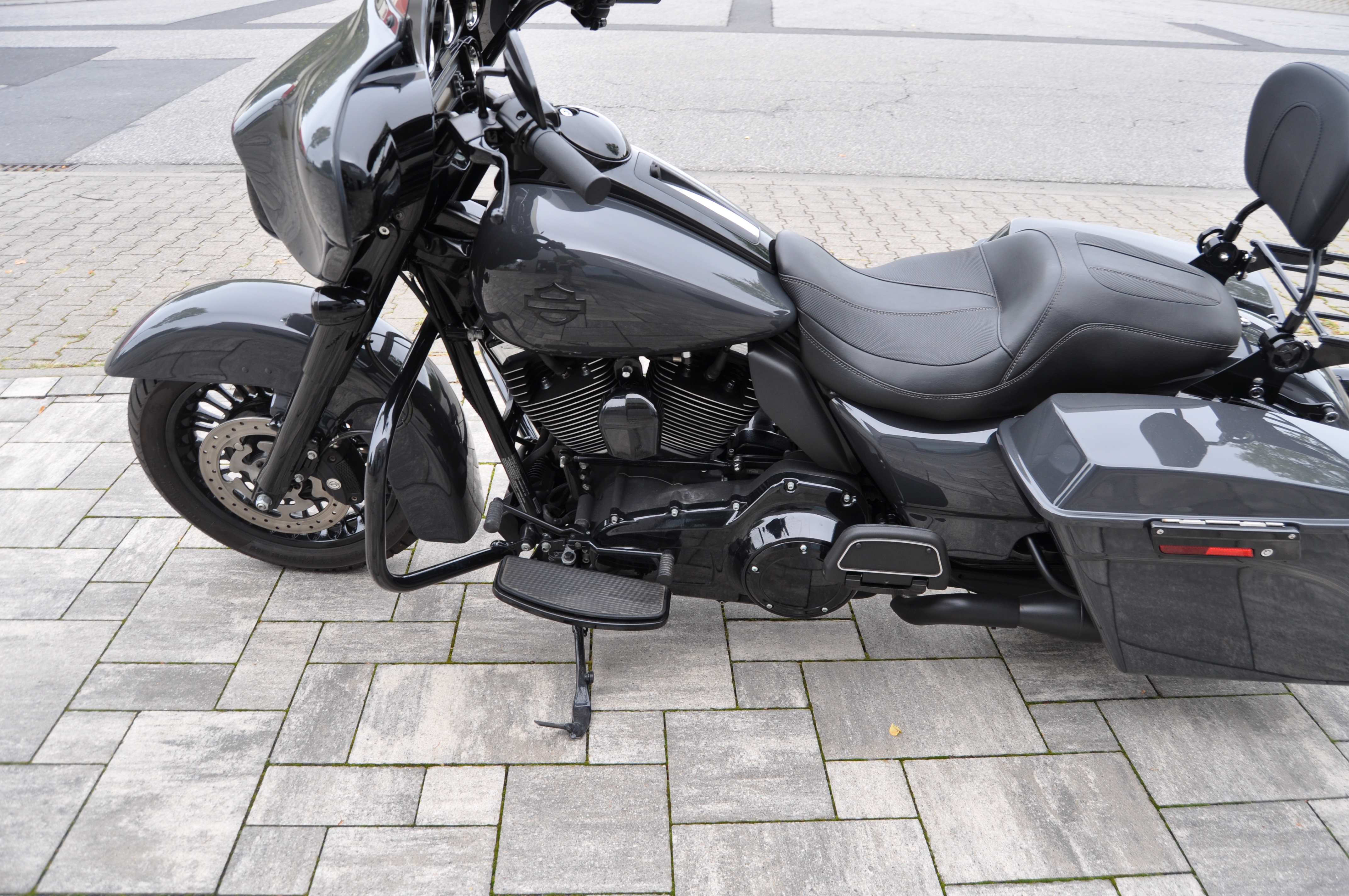 2013 Harley davidson FLHTK Elektra Limited Edition mit Jekill & Hyde Anlage  + 12 Monate Garantie 