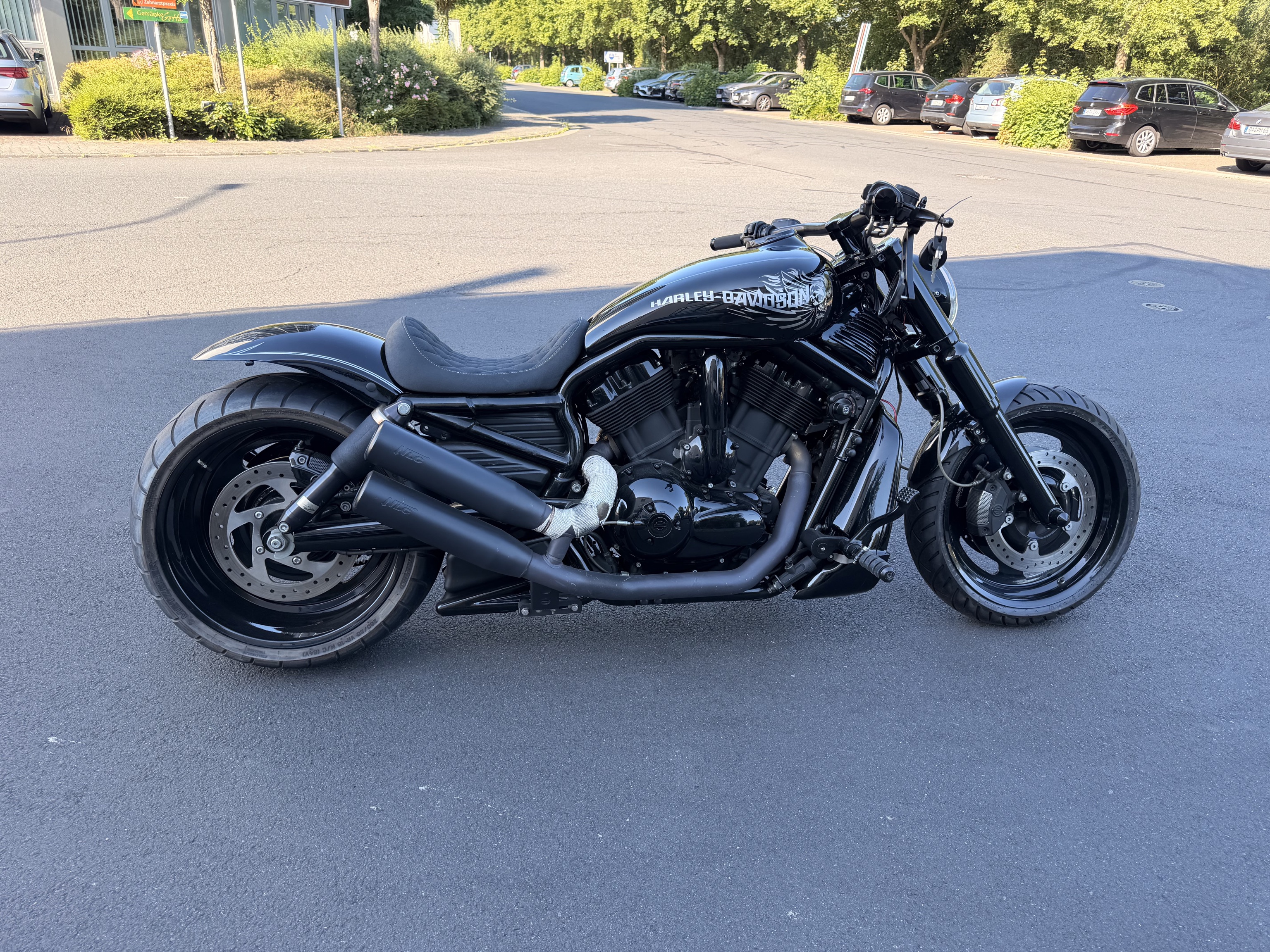 2008 Harley Davidson V-ROD edler Umbau 280-er,  NLC Anlage, Airride und vieles mehr .. ab 300 EUR finanzieren 