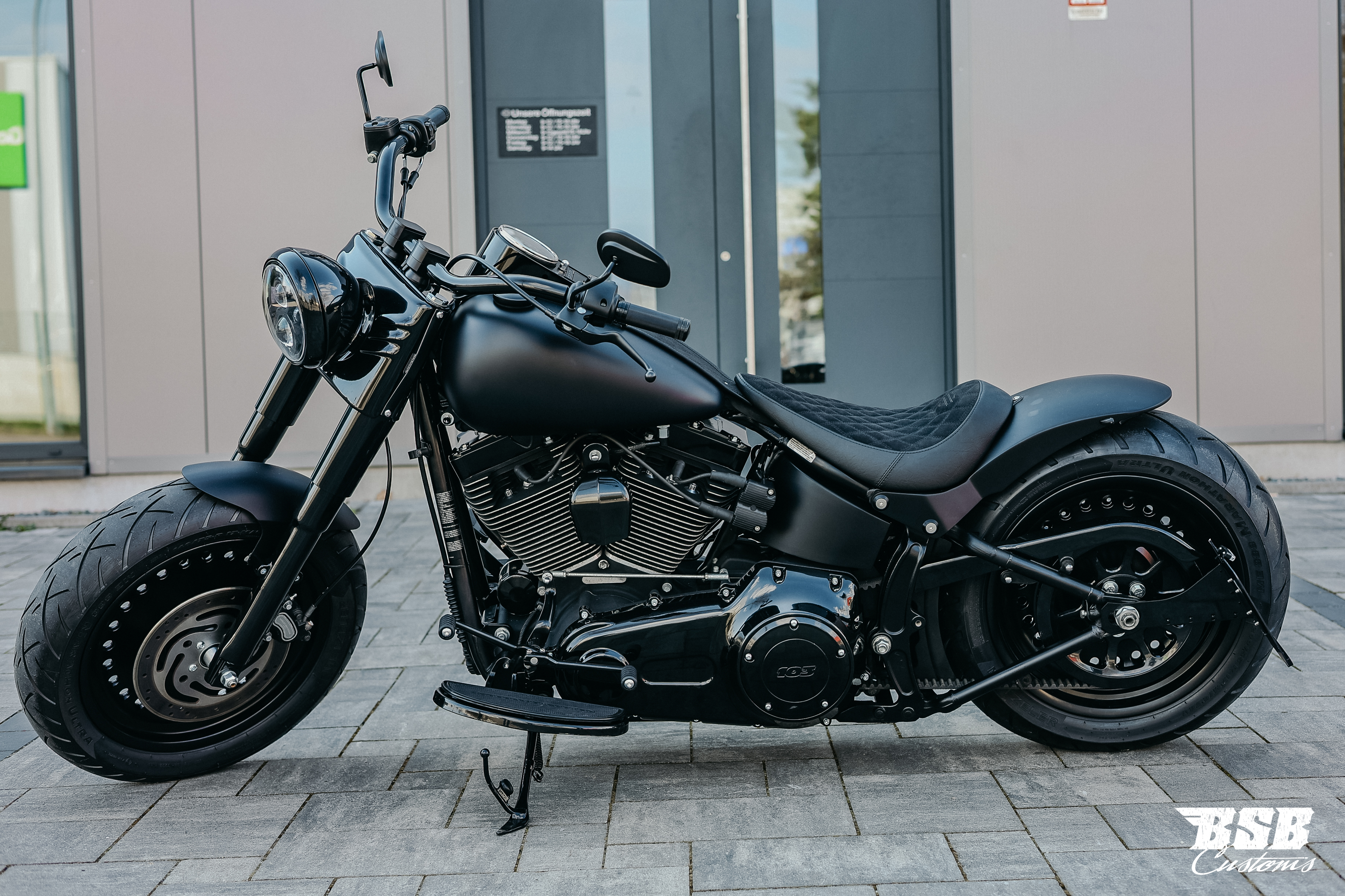 2013 Harley Davidson FLSTF FAT BOY Spezial // 103 CUI Mega-Umbau  ///  Finanzierung ab 5,99% möglich  ab 300 eur / mtl.