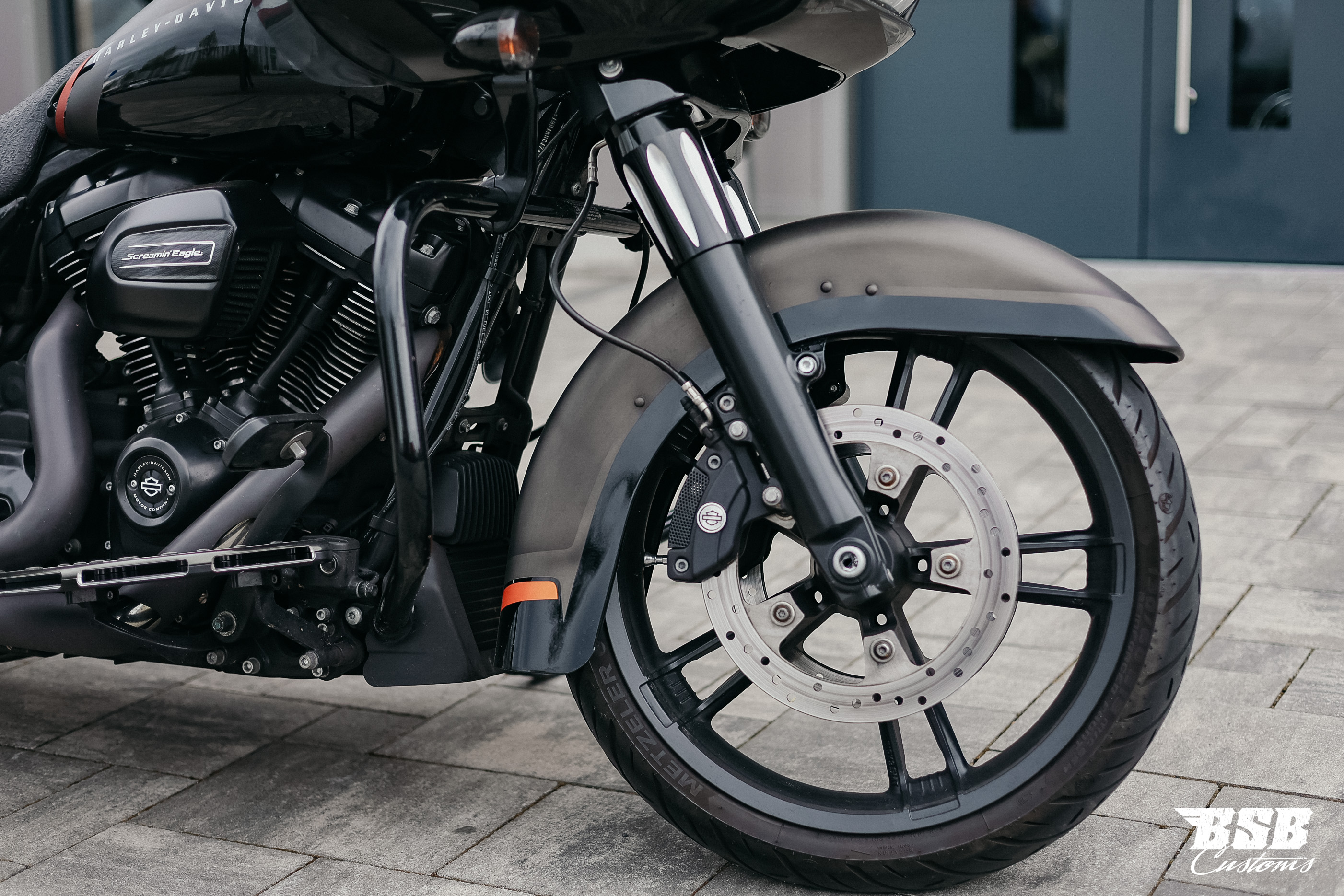 2018 FLTR ROAD GLIDE 107 CUI  mit Jekill&Hyde Anlage // Airride // Airbrush // Garantie 