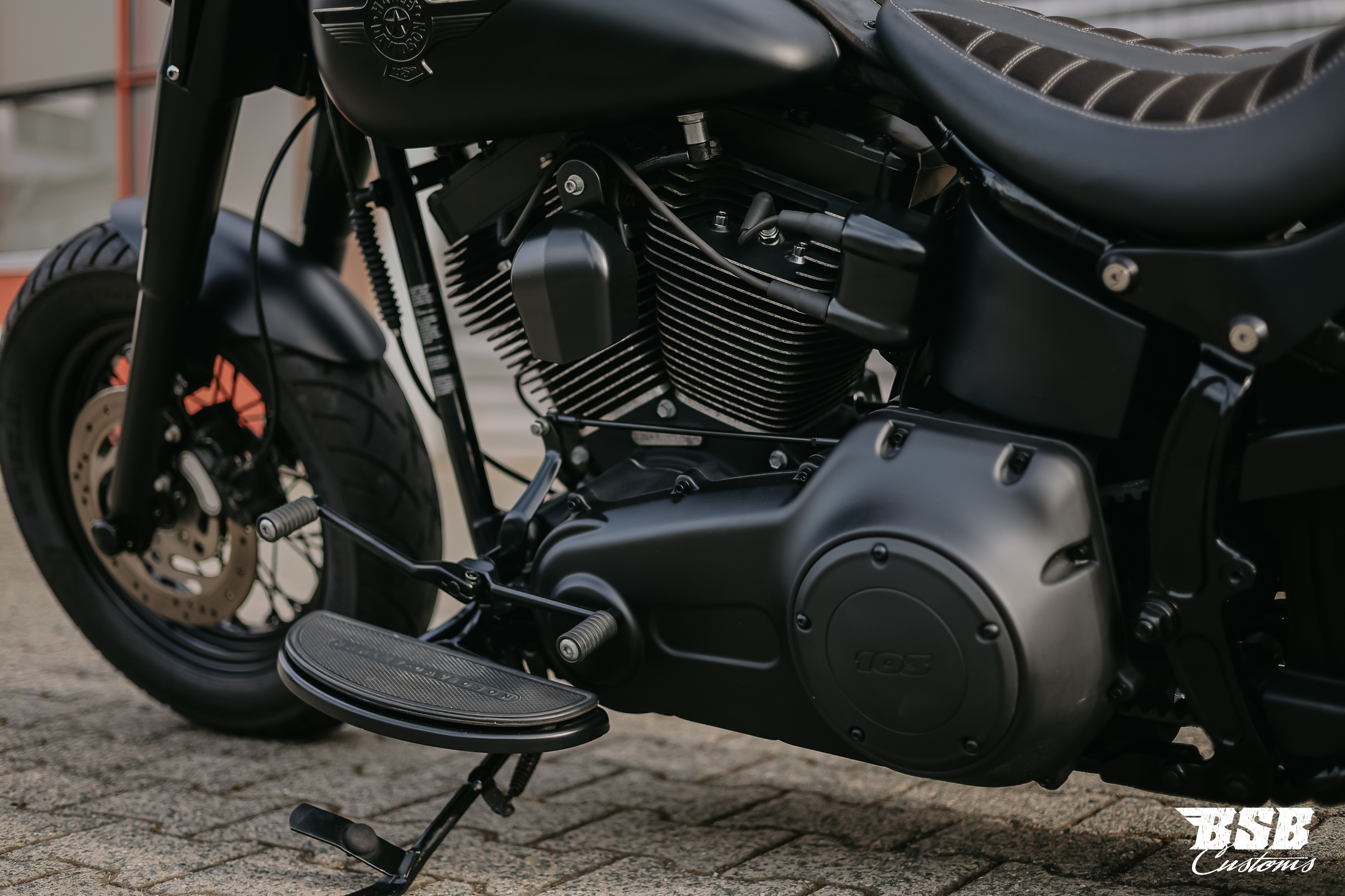 2012 Harley Davidson  Softail 103 CUI Mega-Umbau  ///  Jekill & Hyde Anlage / Finanzierung ab 5,99% möglich  ab 200 eur / mtl.