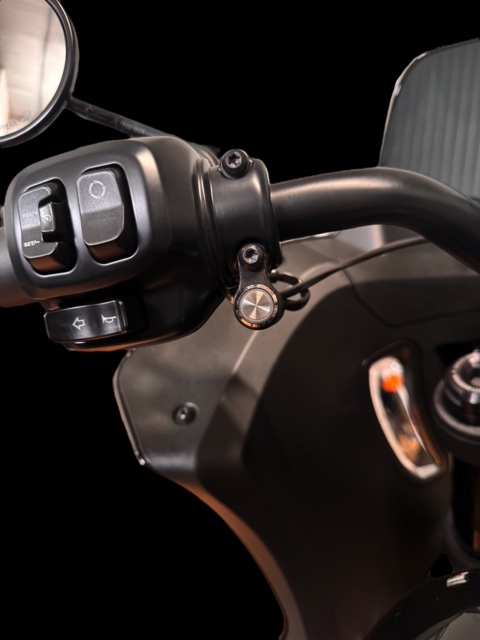MCJ – 2 in 2 Edition | 120 mm Durchmesser | Schwarz oder Chrom | Endkappen B073 / B080 | Für Harley Touring bis 2016