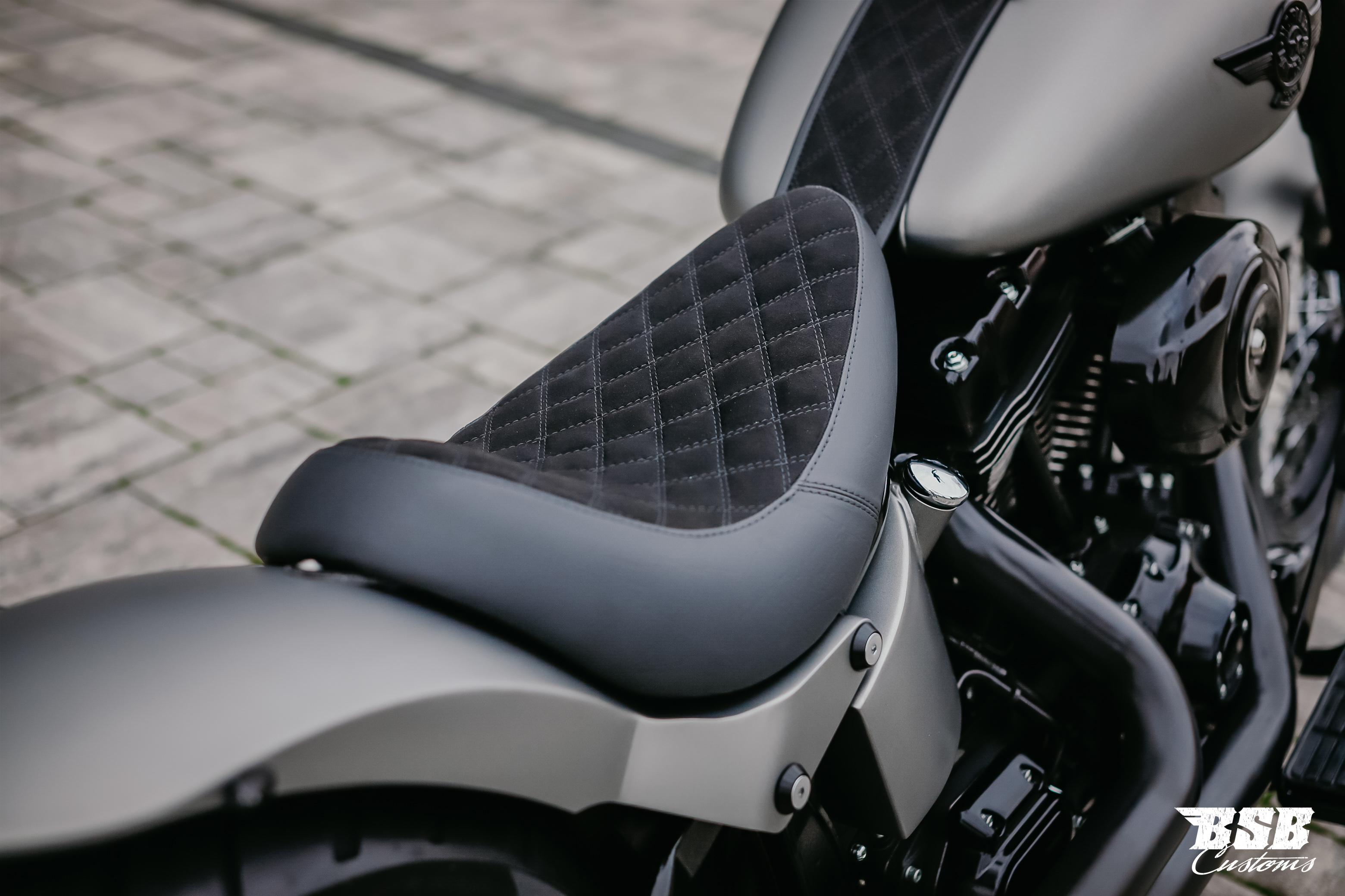 2006 Heritage Softail by BSB CUSTOMS mit vielen Extras erst 7000 km ab 200,- EUR finanzieren 2006 Heritage Softail by BSB CUSTOMS mit vielen Extras erst 7000 km ab 200,- EUR finanzieren