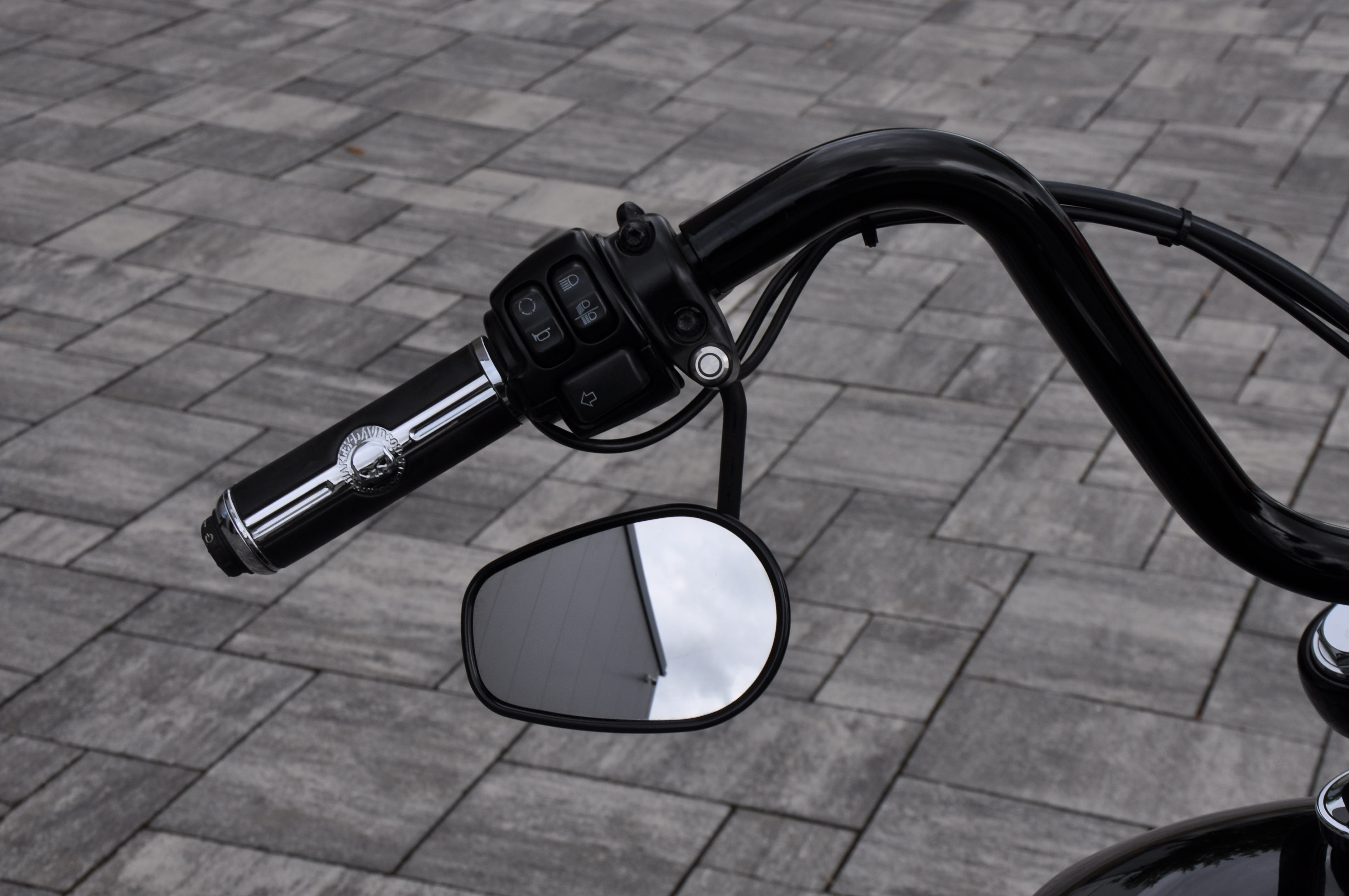 DSC_04662Id3rDSYA2lbv 2019 FXBB Softail Street Bob M8,107 CUI Jekill Anlage, Griffheizung, Ricks Hebel