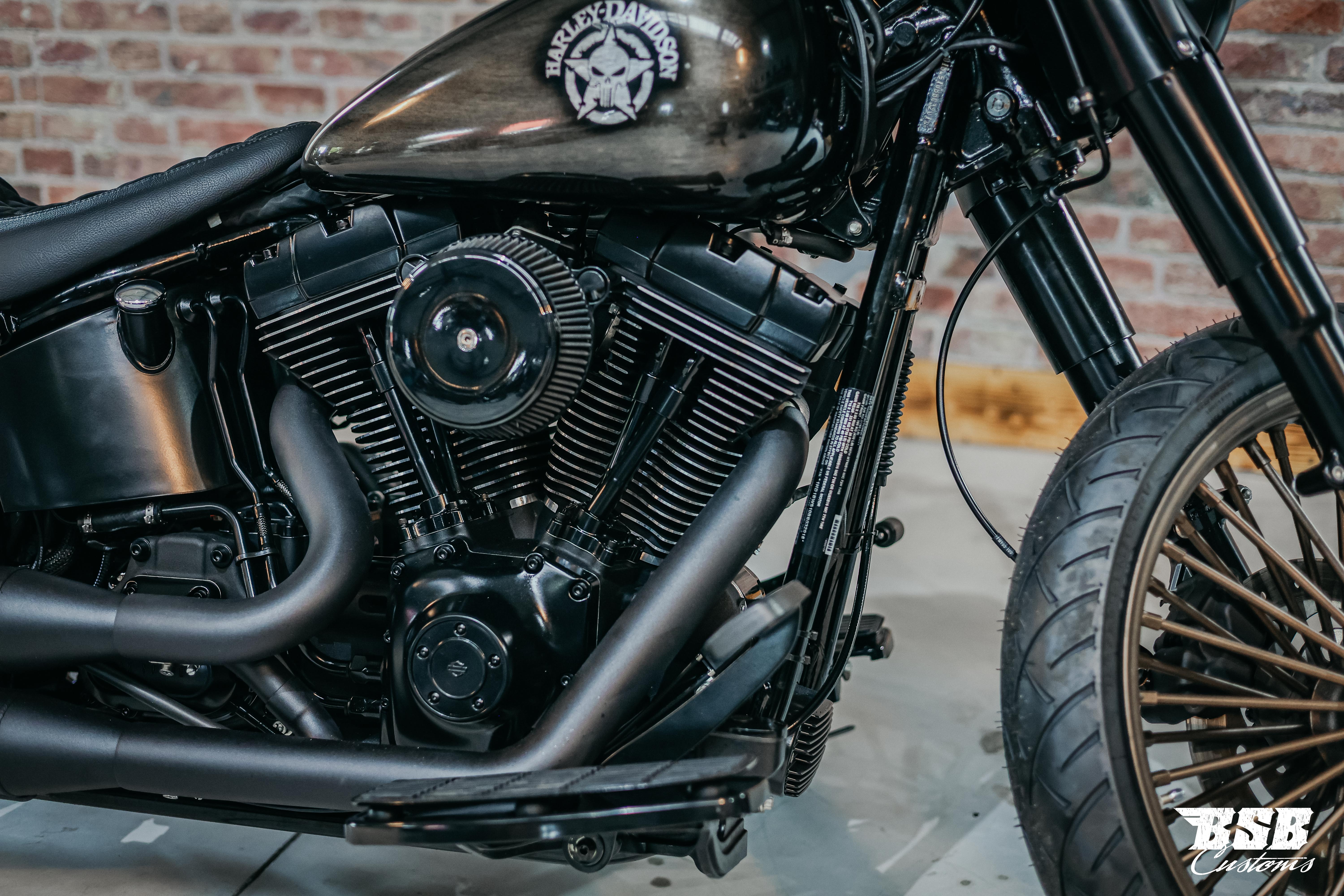 2011 Harley Davidson FLSTC Heritage Softail,viele Extras wie Jekil&Hyde / FAT SPOKE / Airbrush / Ape Hanger ...  Finanzierung möglich 