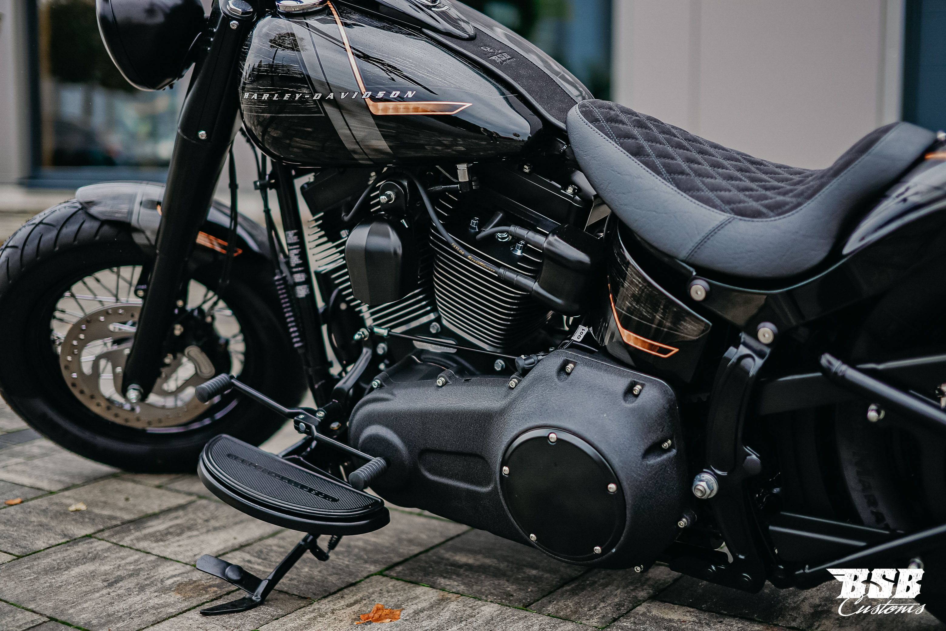 _MG_7834 2015 Softail Heritage by BSB Customs mit Jekill & Hyde -- 24 Monate Garantie // ( ab 320,- EUR finanzieren*)