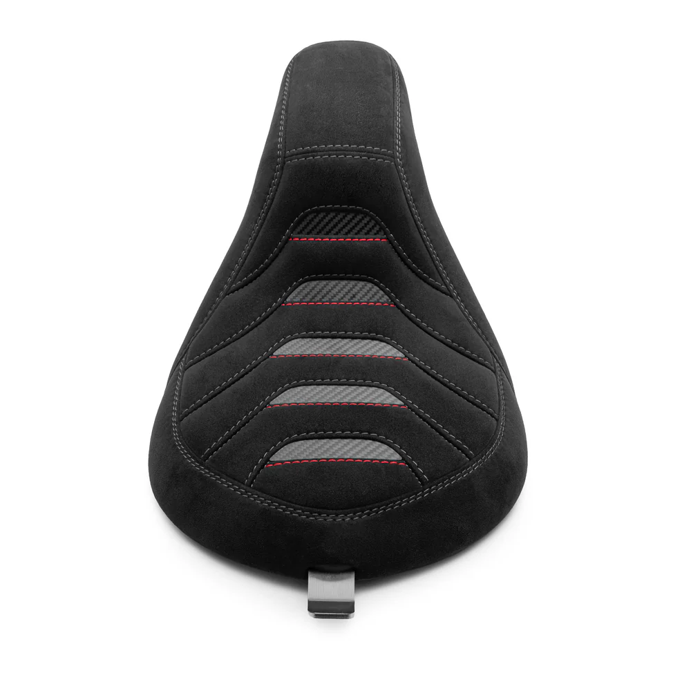 Carbon SS Custom Sitzbank für Harley-Davidson Softail (2018–2026) – passend für Bobbstr & Rodstr Fender