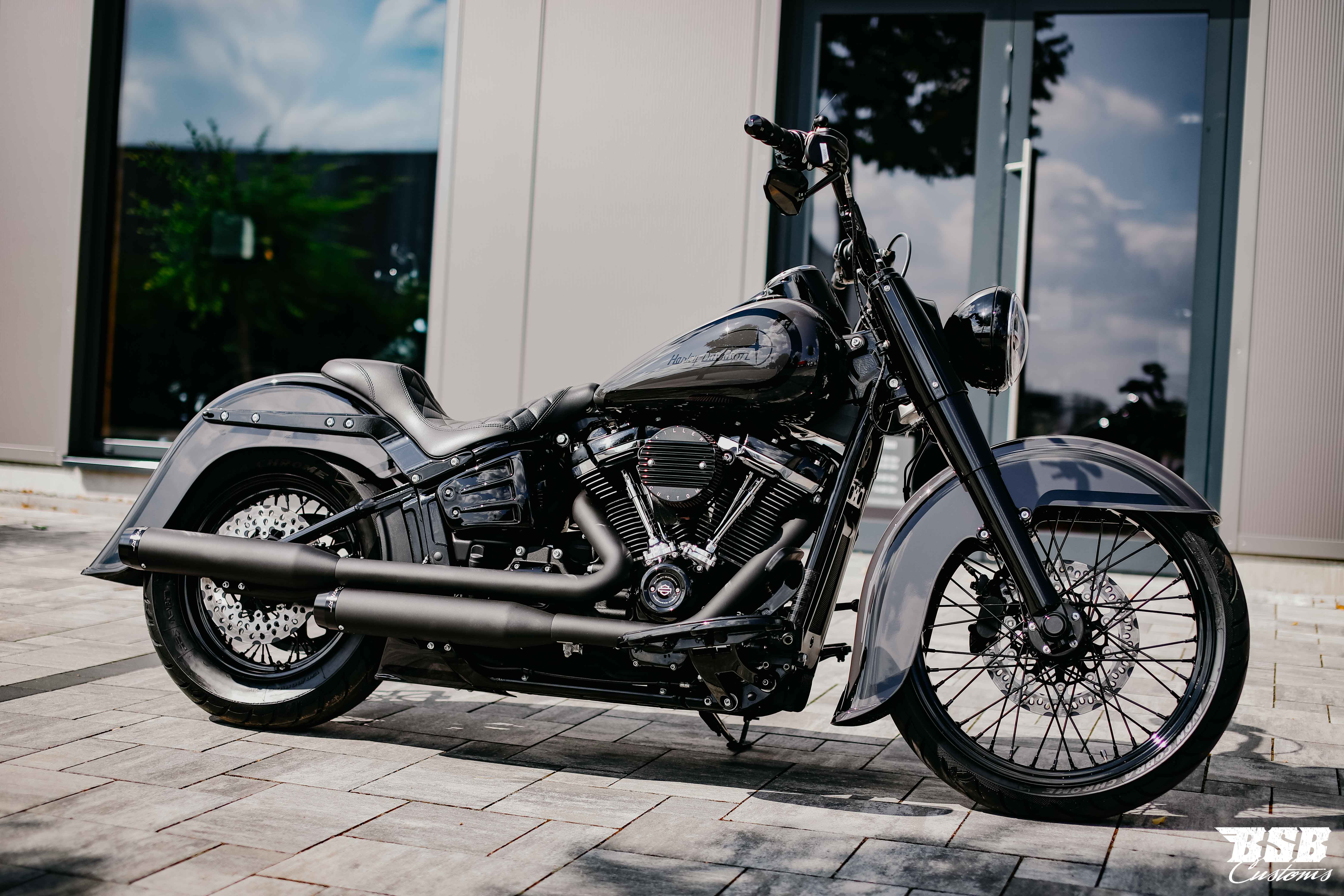 2018 Harley Davidson Heritage 107 CUI Chicano Umbau mit Jekill & Hyde Anlage (ab 300 EUR finanzieren*)