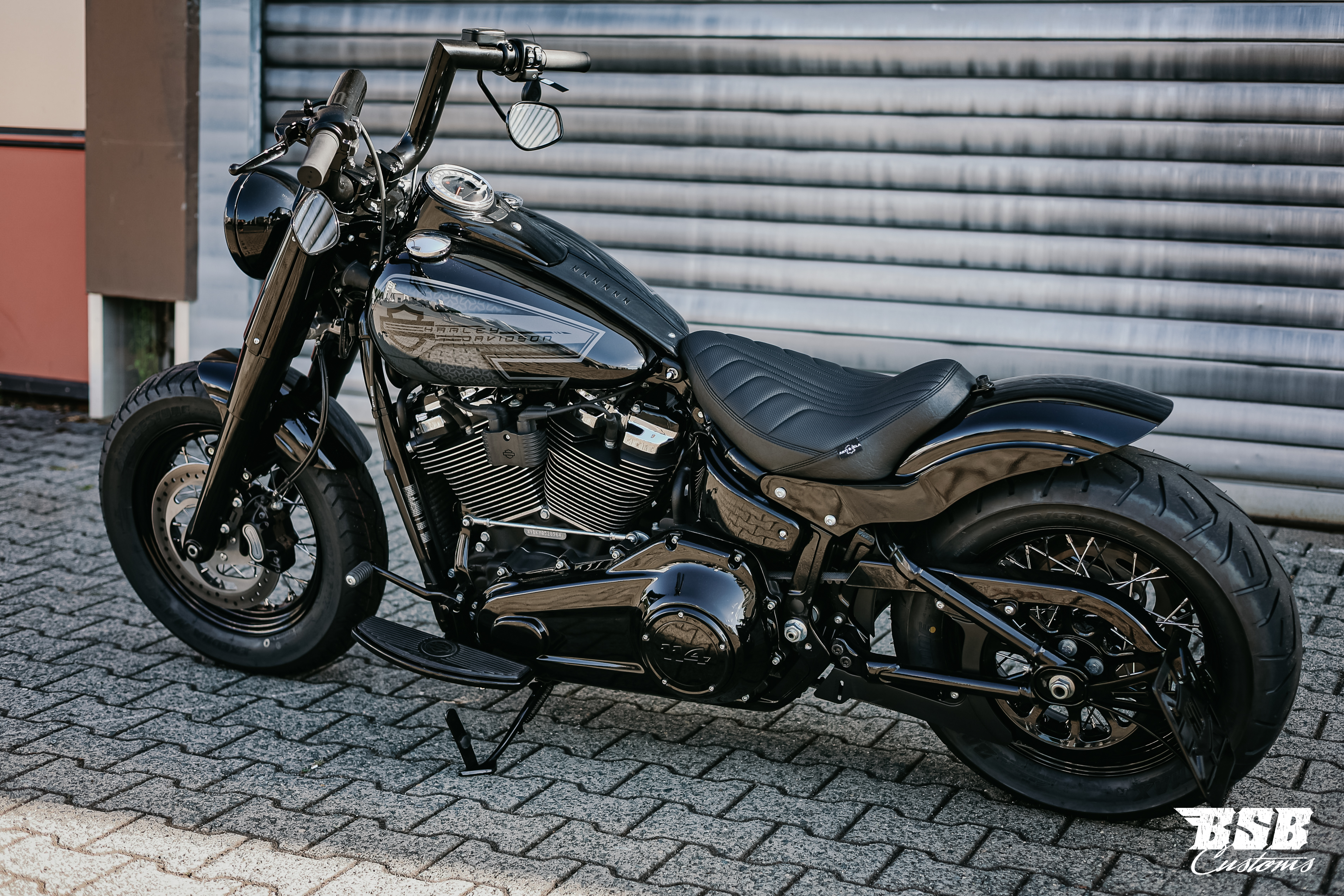 2021 Harley Davidson FLHCS Heritage Softail ABS 114 CUI mit Umbau // Finanzierung ab 4,99% ohne Anzahlung möglich 