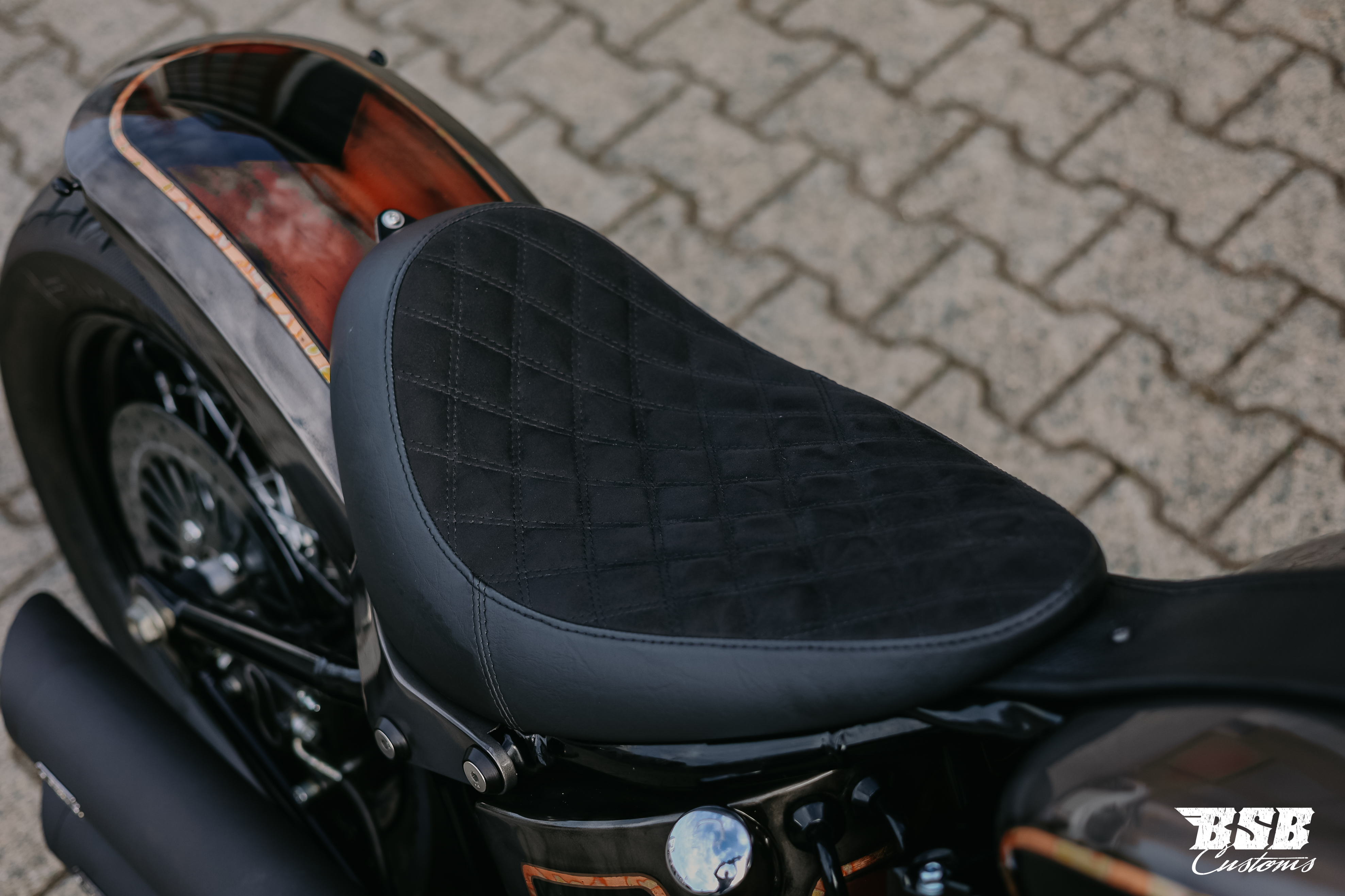 Harley-Davidson FLSB Cross Bones – letztes Baujahr | 5HD1 | 1. Hand |  exklusiver Custom-Umbau
