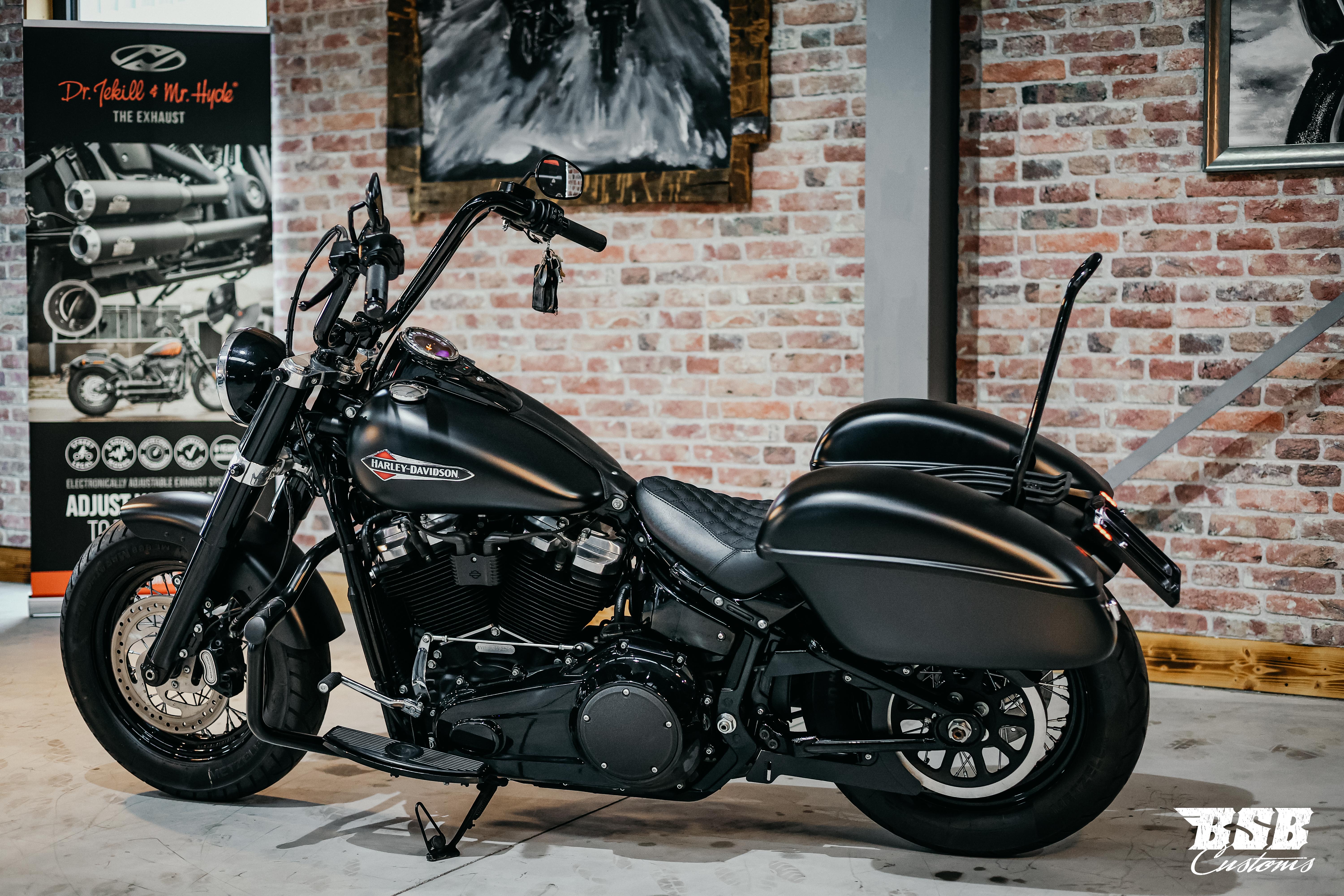 Harley Davidson FLSL Softail Slim M8 107 | Jekill & Hyde | Garantie ...  Finanzierung ab 5,99% möglich 