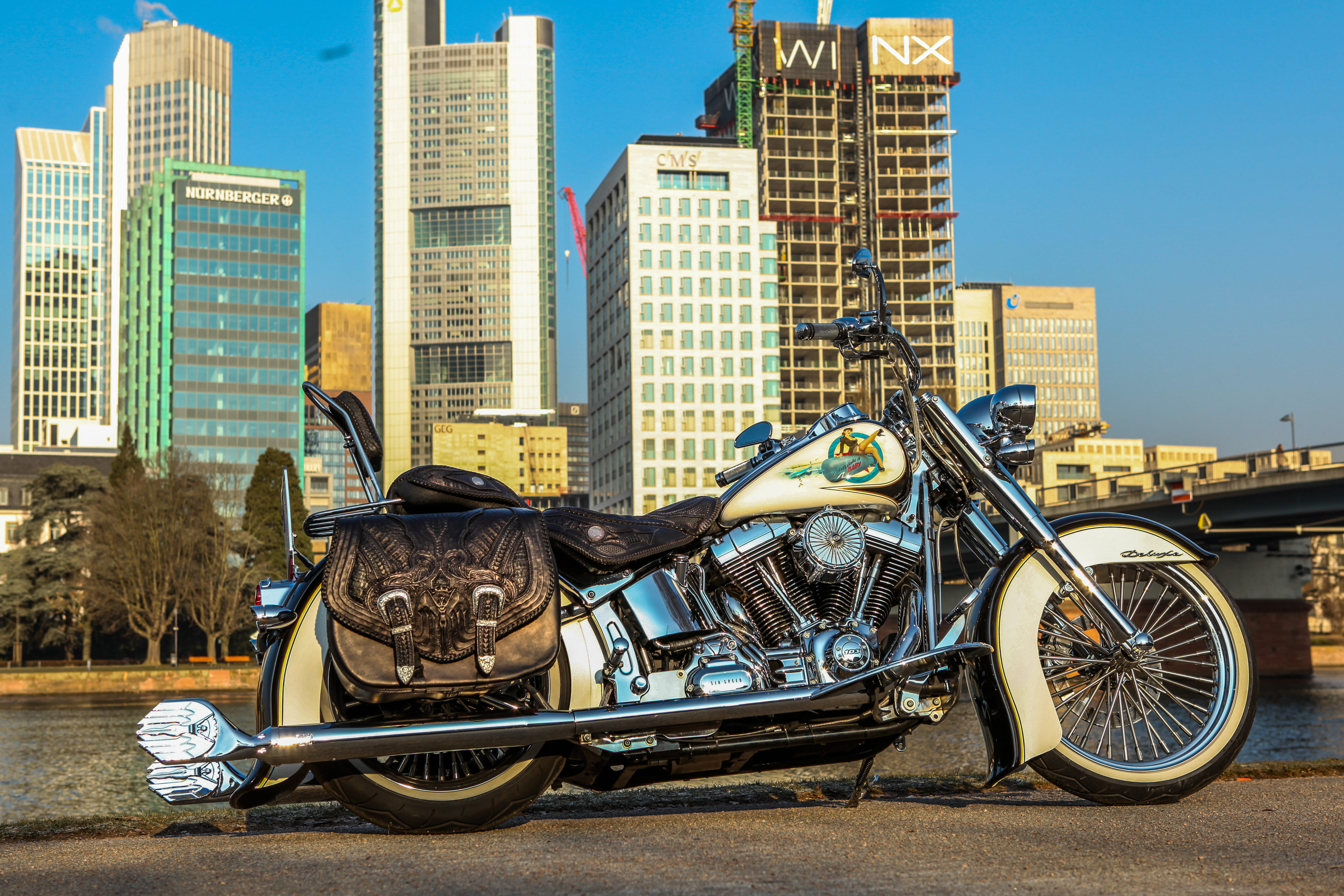 2015 FLSTN Softail Deluxe Mexican Chicano Style Umbau by BSB Customs  ab 480 EUR finanzieren*