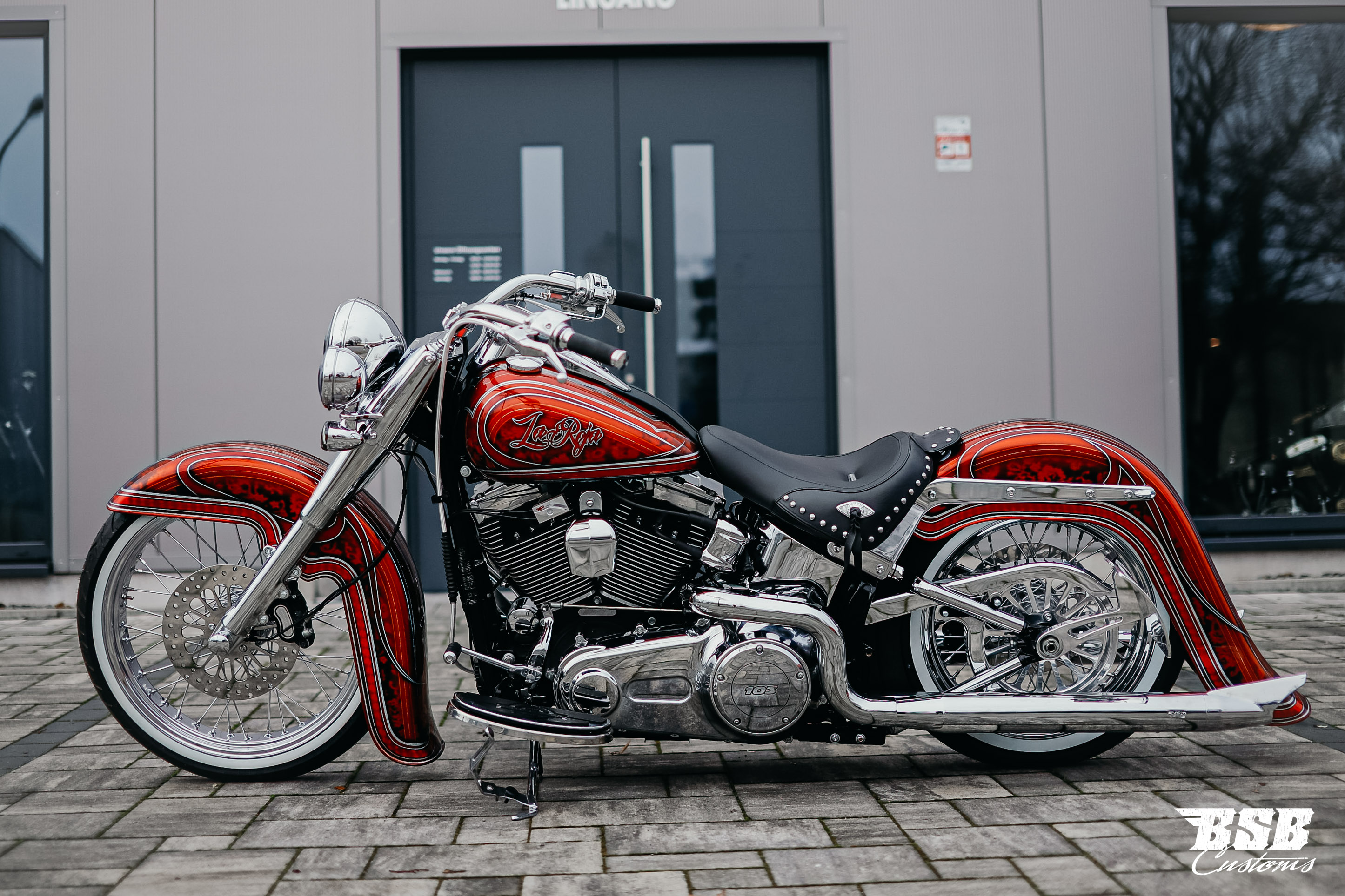 2014 Softail "La Roja"  Mexican Chicano Style Umbau by BSB Customs  sehr viele Extras... ab 345 EUR finanzieren* 